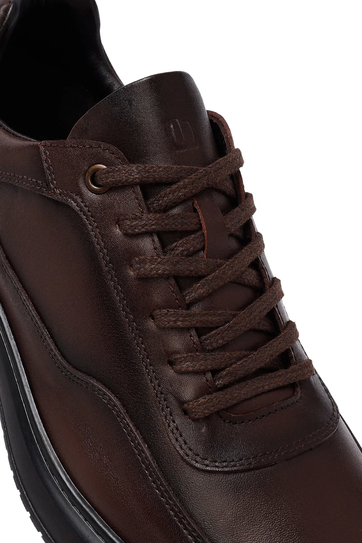 Erkek Kahverengi Bağcıklı Deri Casual Sneaker - Image 9