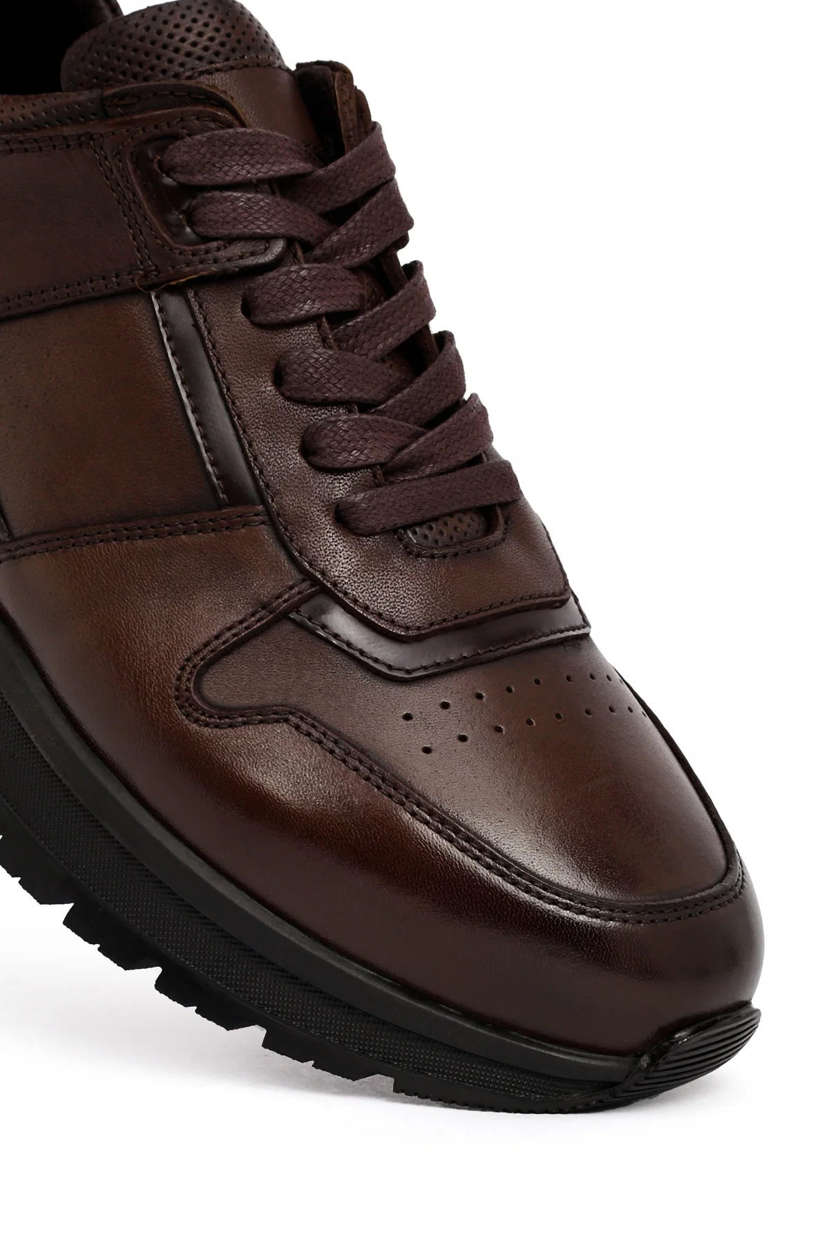Erkek Kahverengi Bağcıklı Deri Casual Sneaker - Image 11