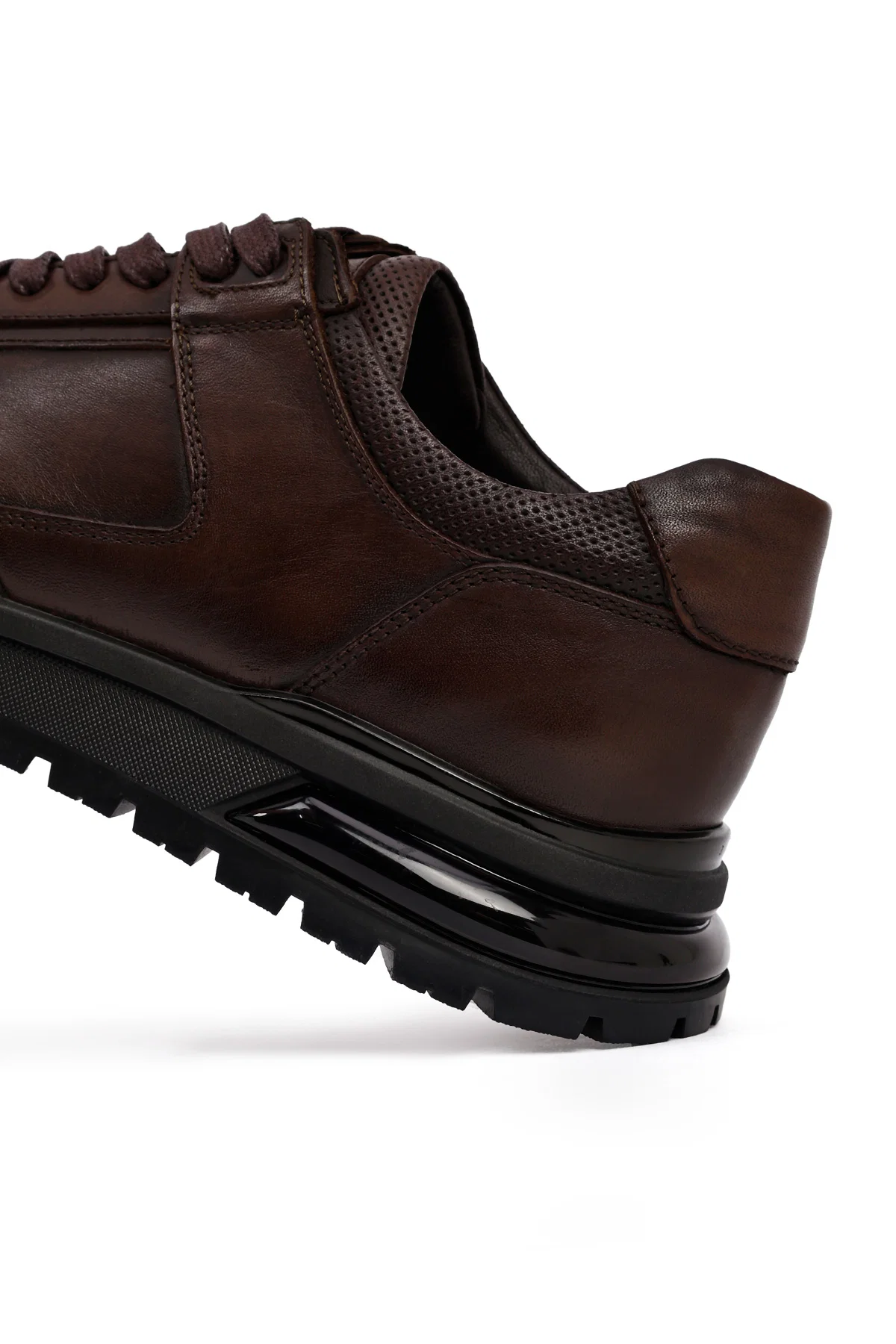 Erkek Kahverengi Bağcıklı Deri Casual Sneaker - Image 9