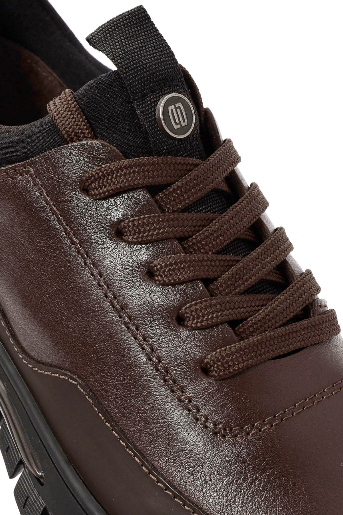 Erkek Kahverengi Bağcıklı Deri Sneaker - Image 10