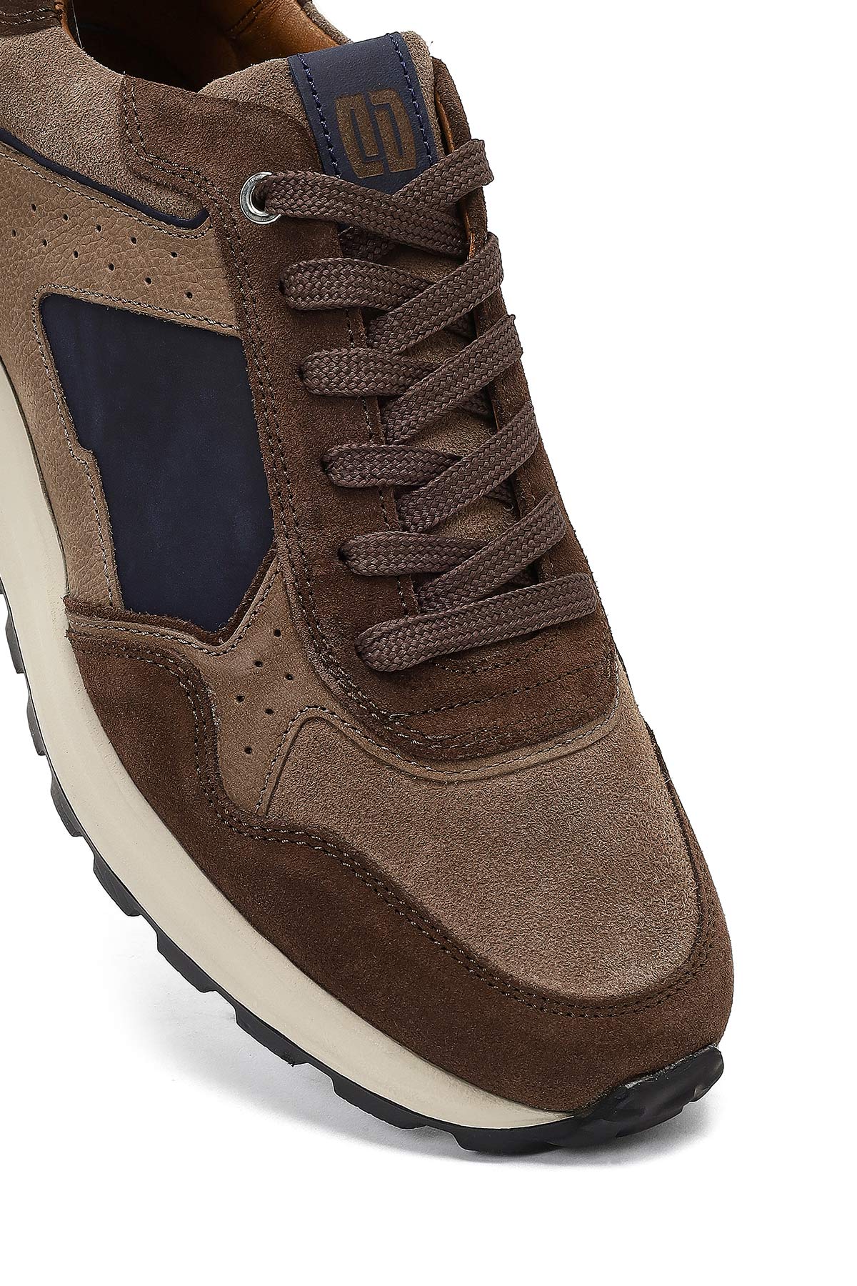 Erkek Kahverengi Bağcıklı Deri Sneaker - Image 9