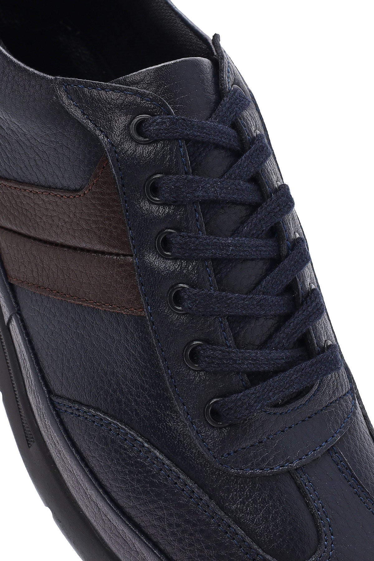 Erkek Lacivert Bağcıklı Deri Casual Sneaker - Image 8