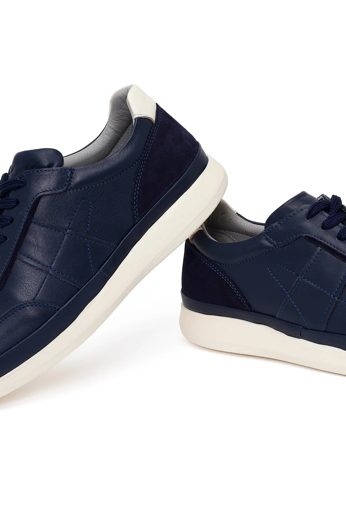 Erkek Lacivert Bağcıklı Deri Casual Sneaker - Image 10