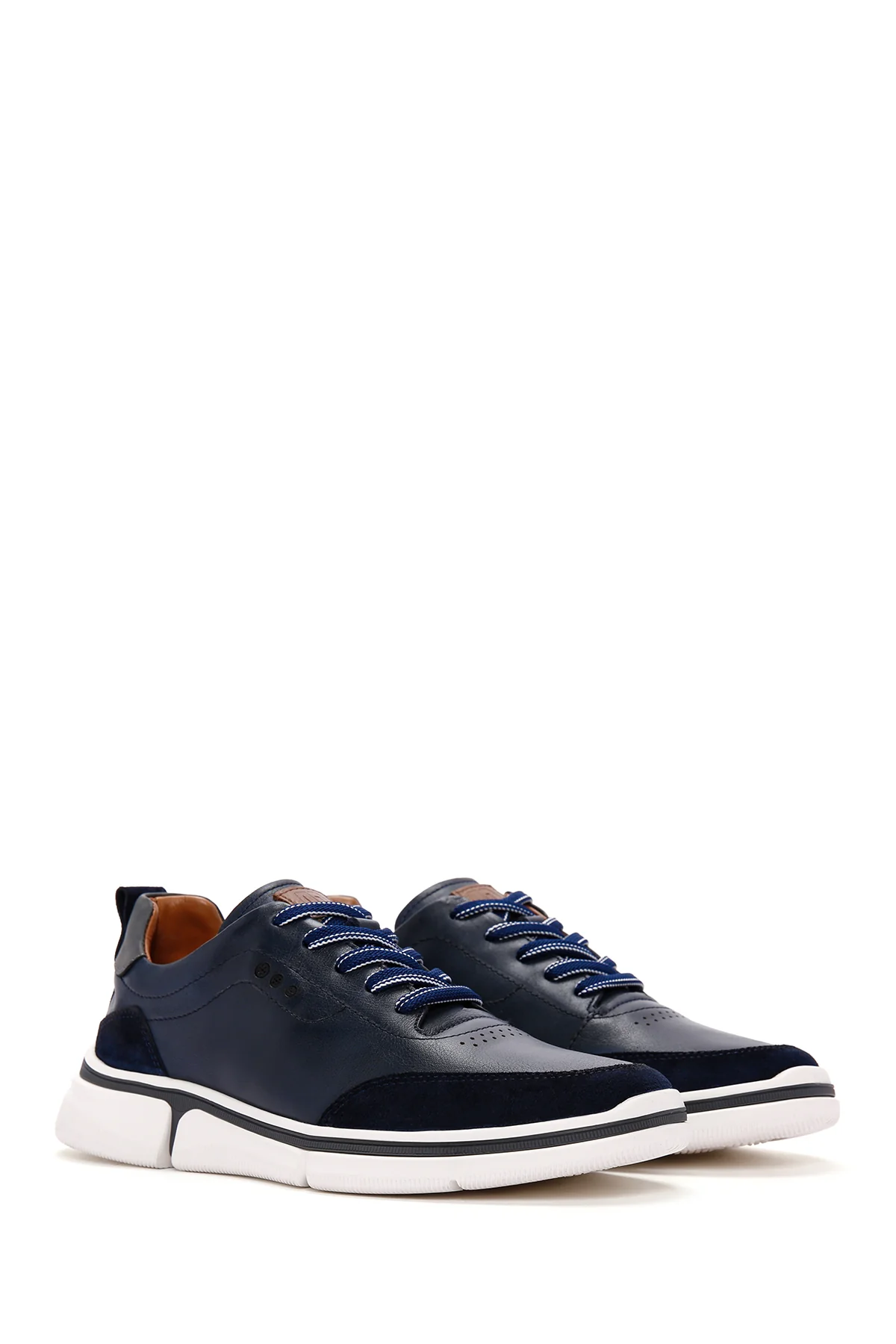 Erkek Lacivert Bağcıklı Kalın Tabanlı Deri Sneaker - Image 3