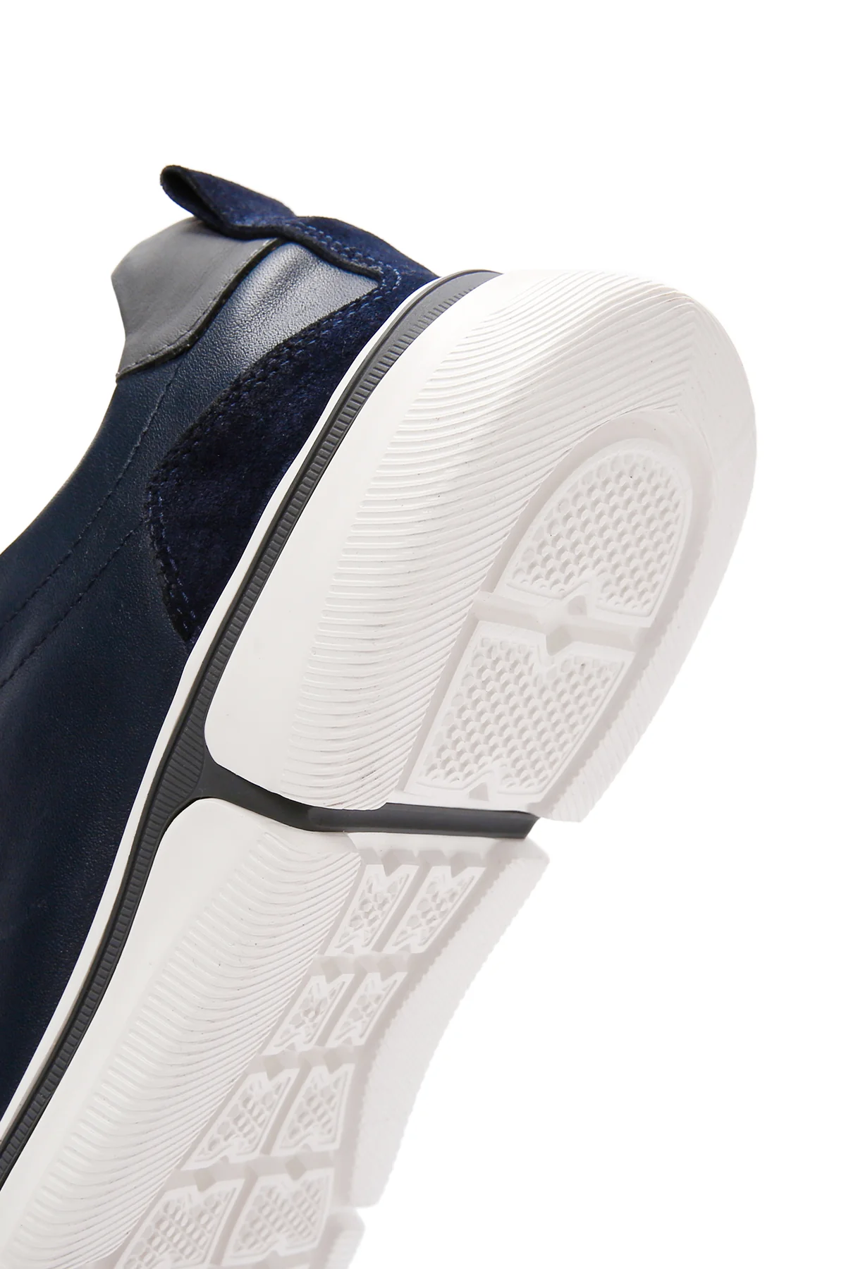 Erkek Lacivert Bağcıklı Kalın Tabanlı Deri Sneaker - Image 9