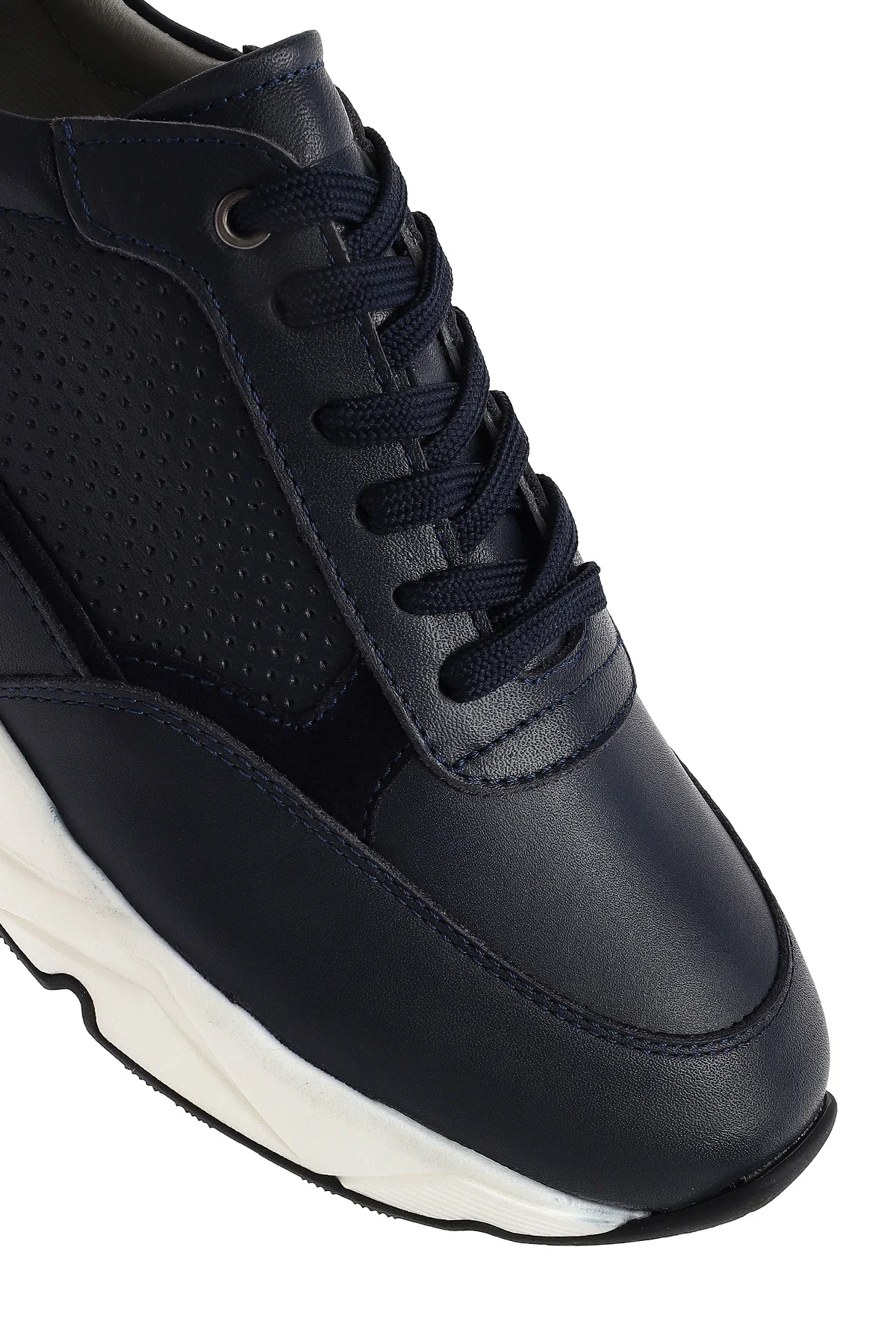 Erkek Lacivert Bağcıklı Kalın Tabanlı Deri Sneaker - Image 9