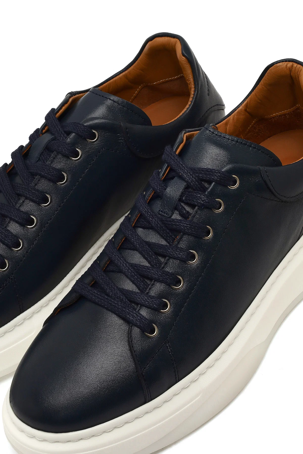 Erkek Lacivert Bağcıklı Kalın Tabanlı Deri Sneaker - Image 10