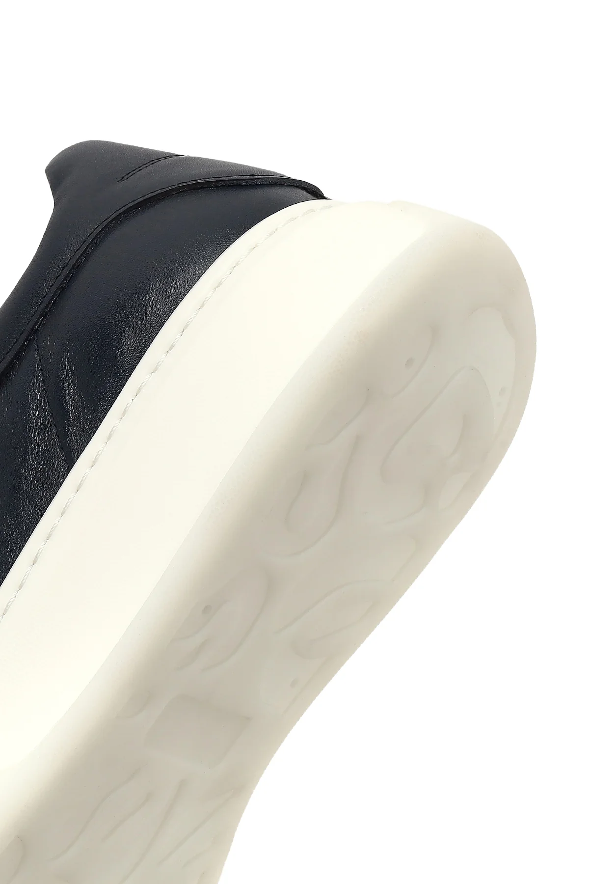 Erkek Lacivert Bağcıklı Kalın Tabanlı Deri Sneaker - Image 8