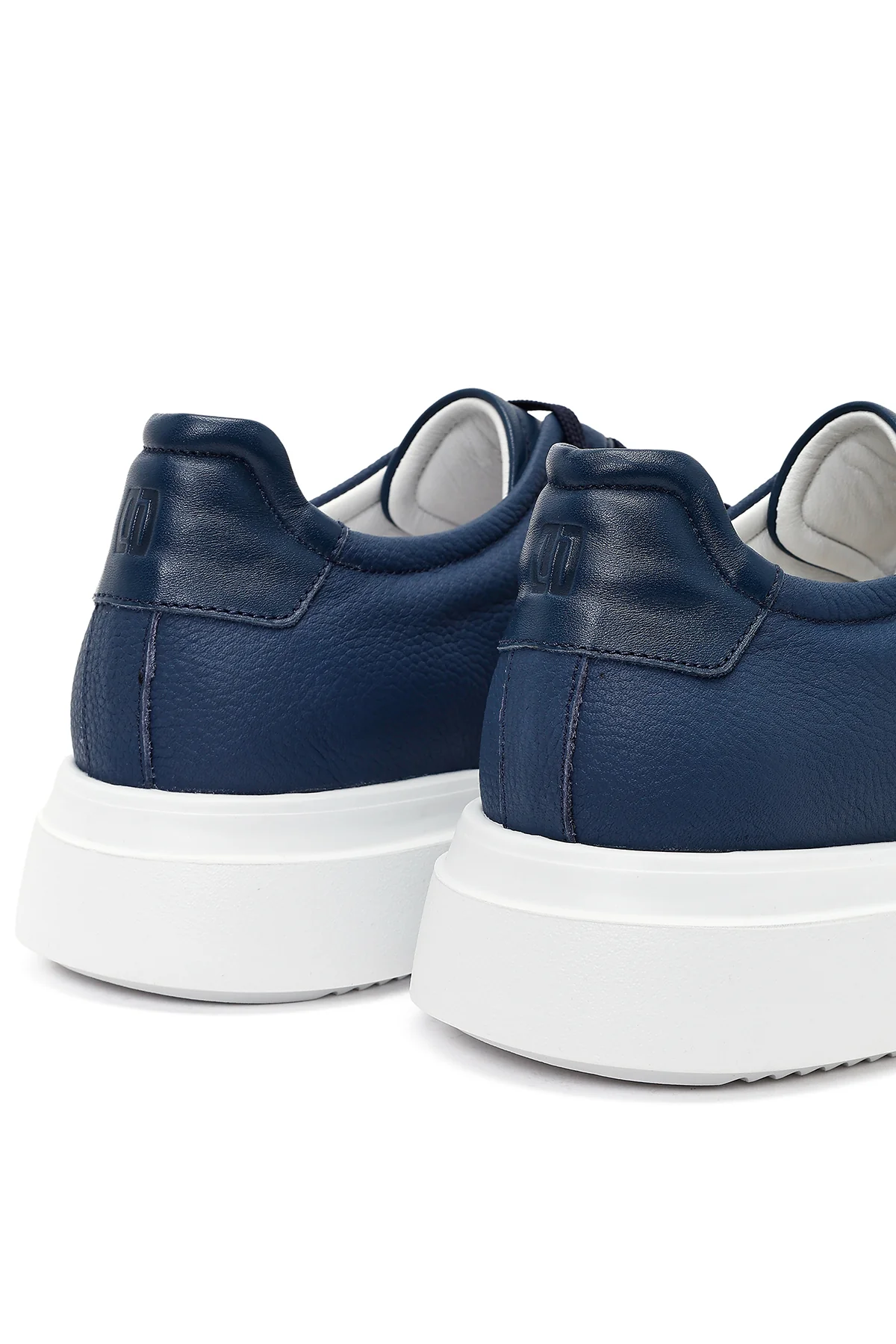 Erkek Lacivert Bağcıklı Kalın Tabanlı Deri Sneaker - Image 10