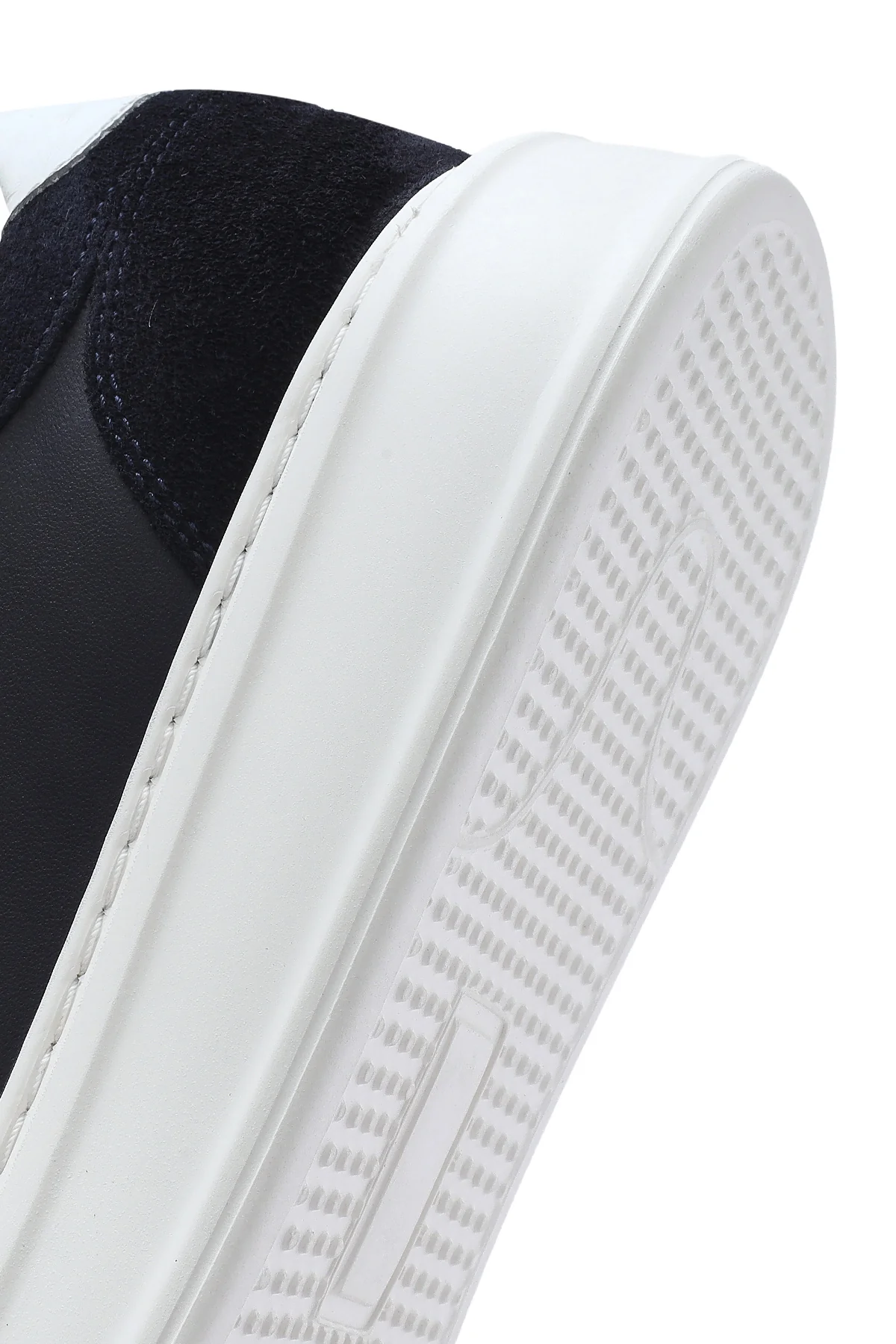 Erkek Lacivert Bağcıklı Kalın Tabanlı Deri Sneaker - Image 8