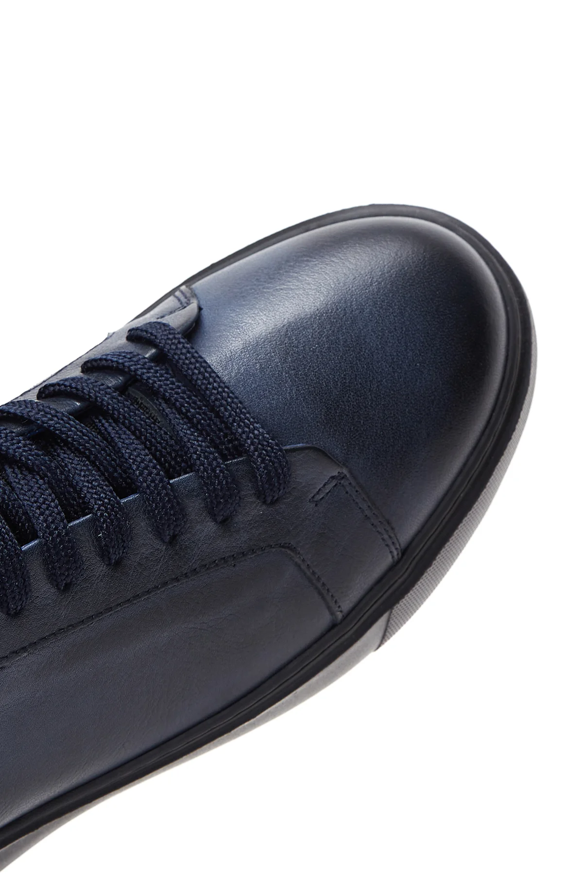 Erkek Lacivert Deri Sneaker - Image 7