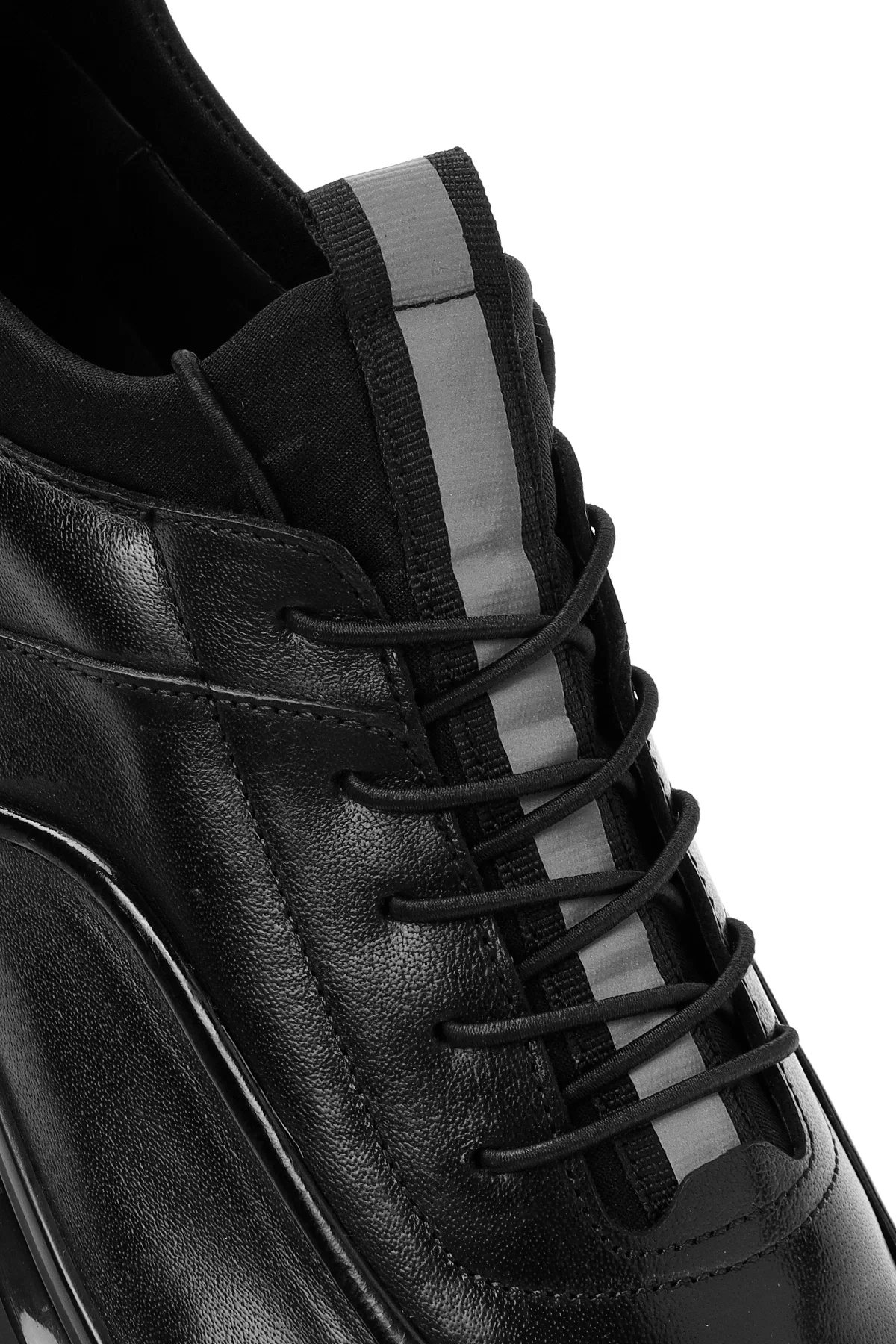 Erkek Siyah Bağcıklı Deri Casual Sneaker - Image 10