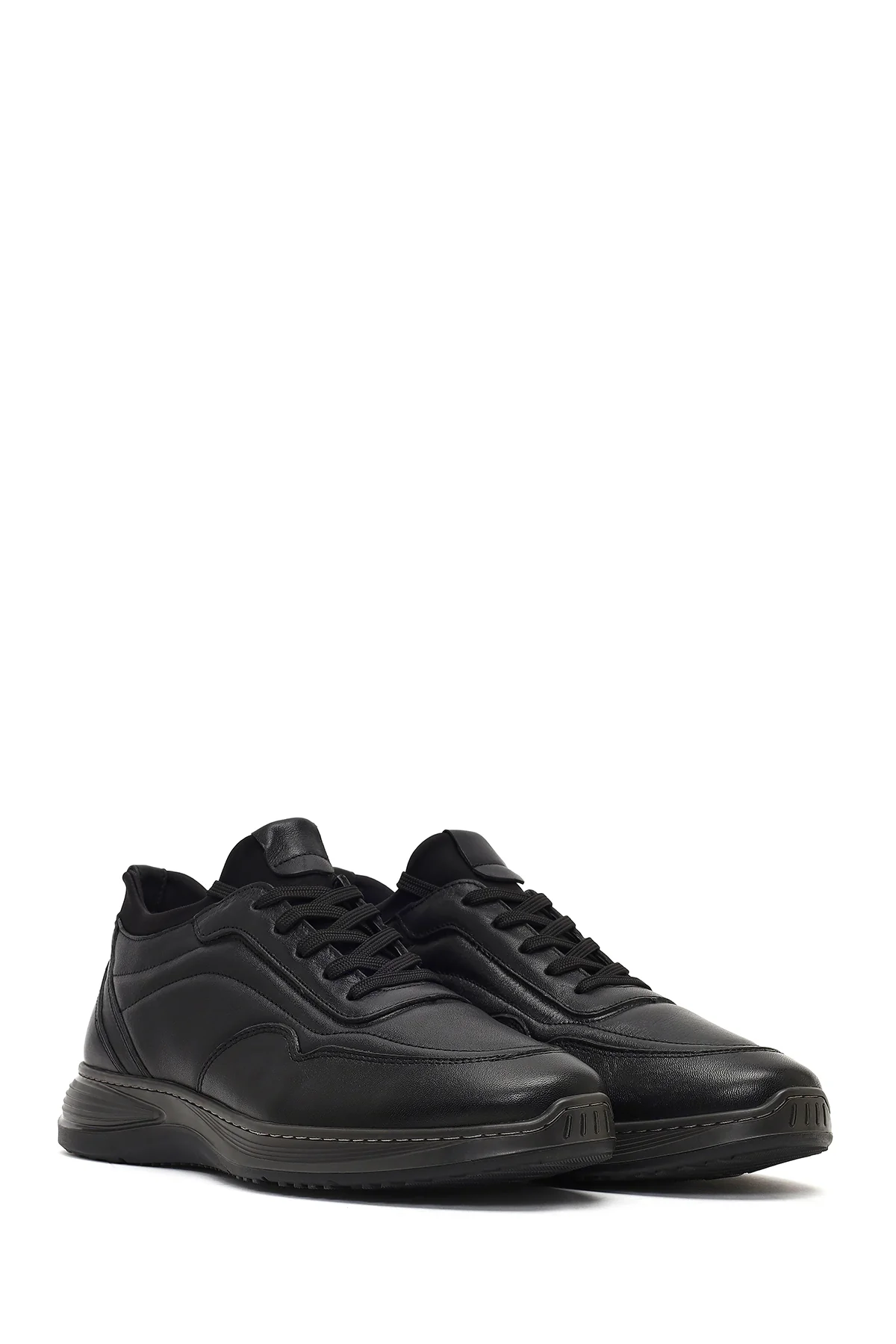 Erkek Siyah Bağcıklı Kalın Tabanlı Deri Casual Sneaker - Image 3