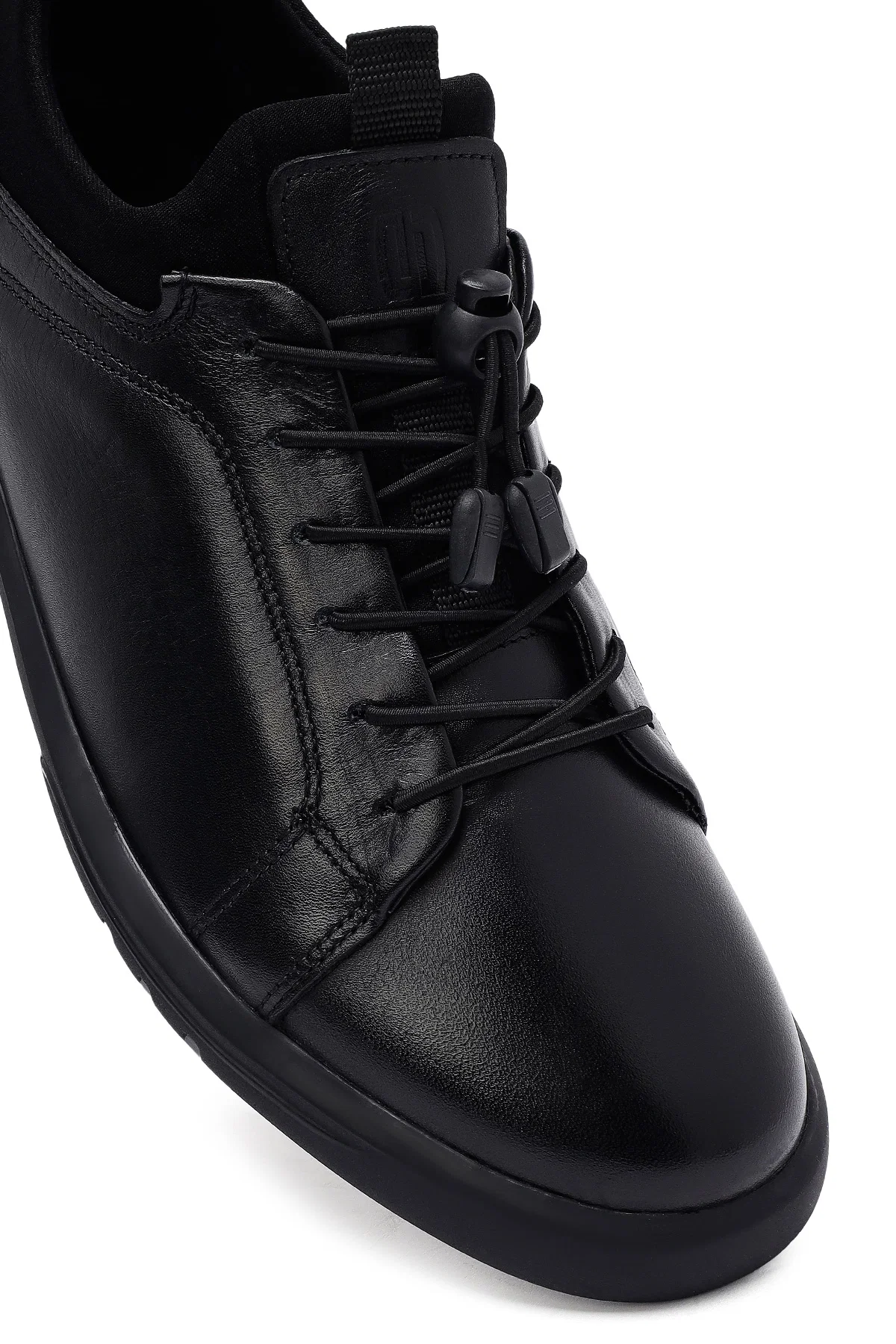 Erkek Siyah Bağcıklı Deri Casual Sneaker - Image 9