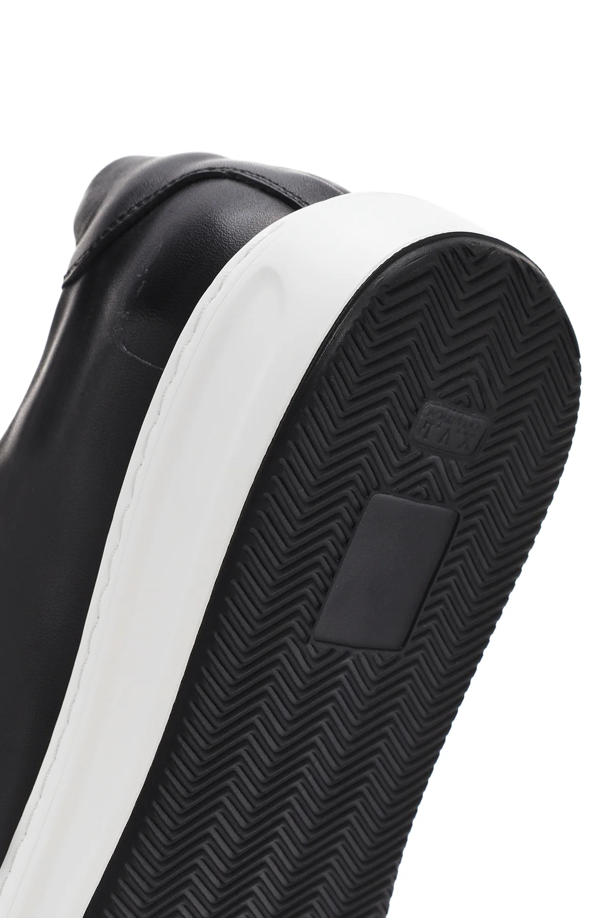 Erkek Siyah Bağcıklı Deri Sneaker - Image 8