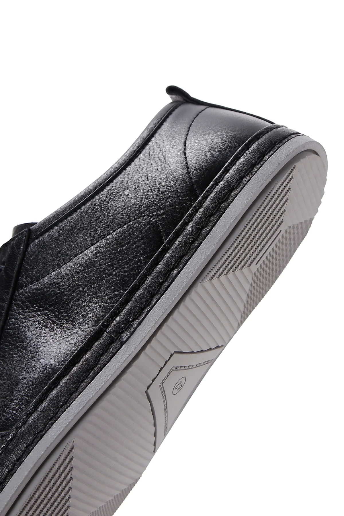 Erkek Siyah Bağcıklı Deri Sneaker - Image 8