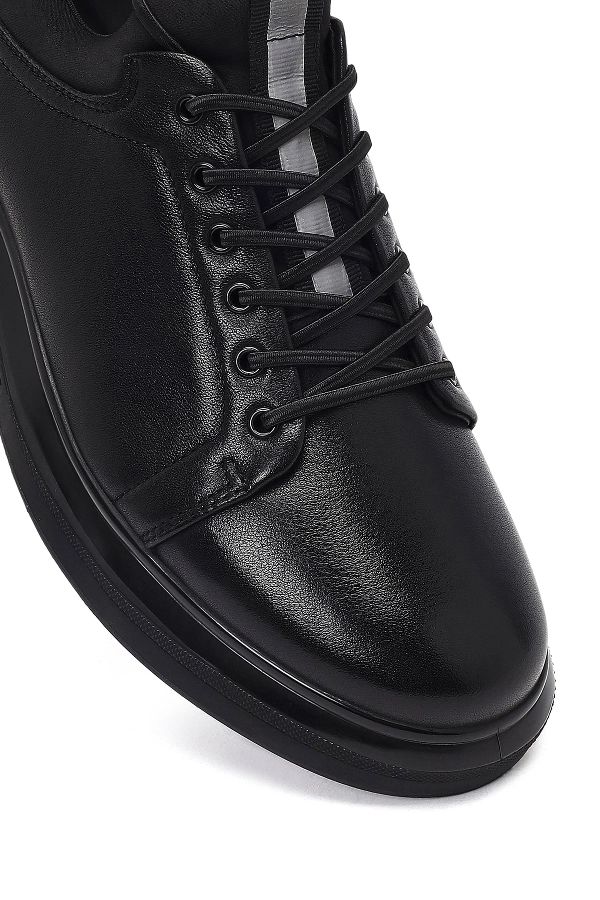 Erkek Siyah Bağcıklı Deri Sneaker - Image 10