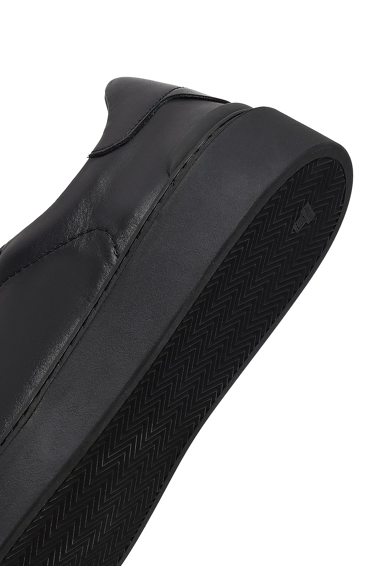 Erkek Siyah Bağcıklı Deri Sneaker - Image 8