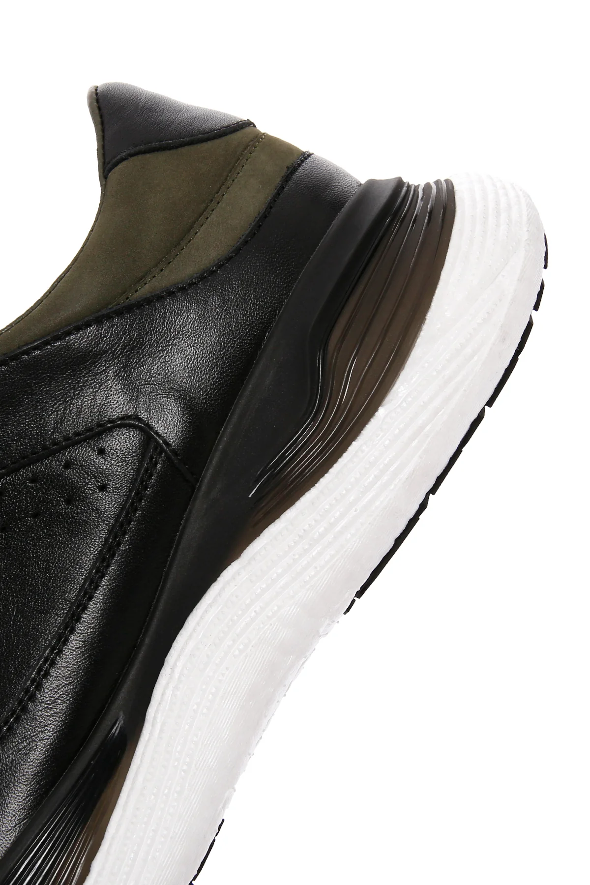 Erkek Siyah Bağcıklı Kalın Tabanlı Deri Casual Sneaker - Image 8