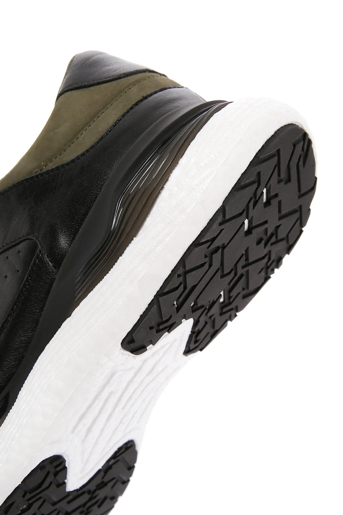 Erkek Siyah Bağcıklı Kalın Tabanlı Deri Casual Sneaker - Image 9