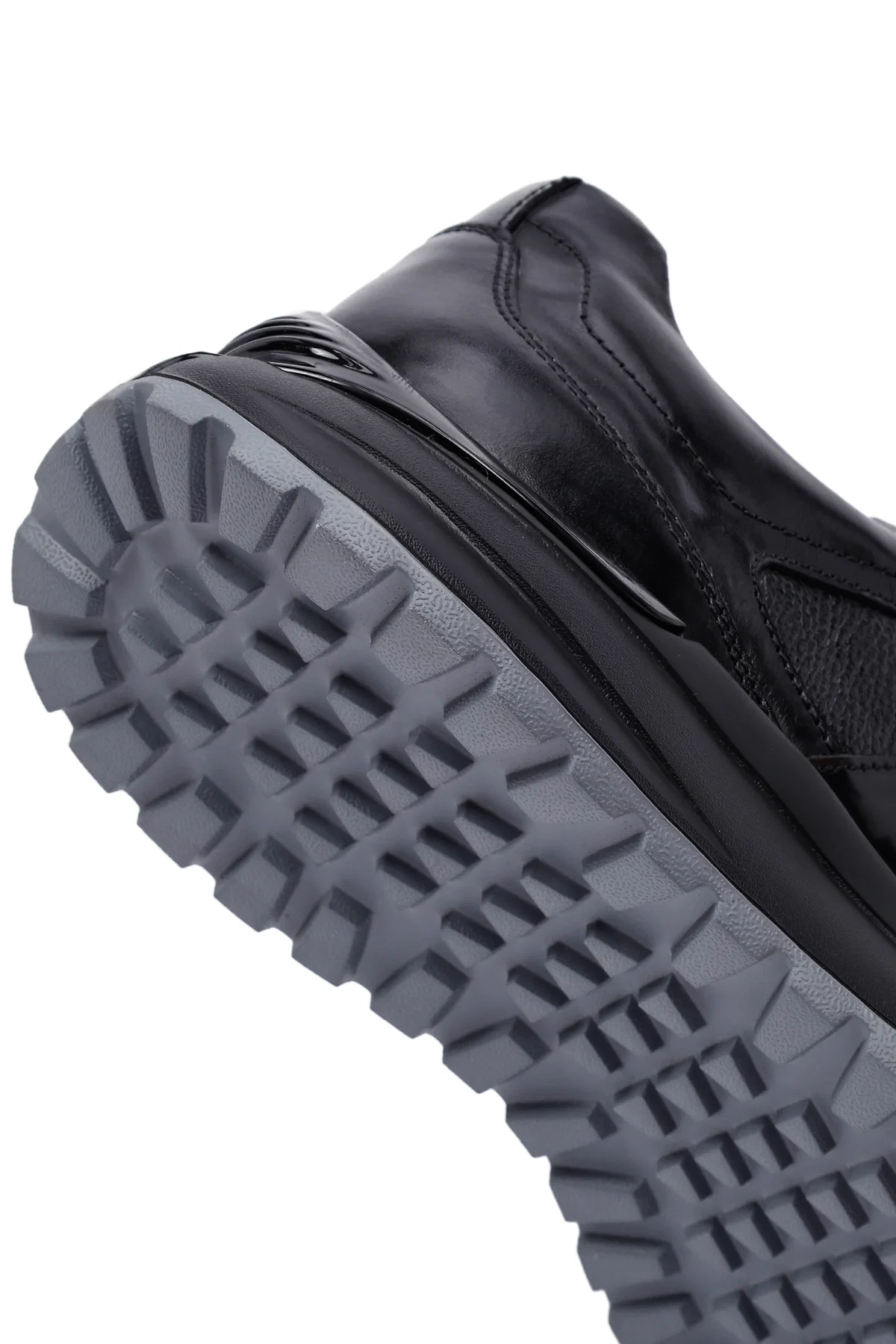 Erkek Siyah Bağcıklı Kalın Tabanlı Deri Casual Sneaker - Image 10