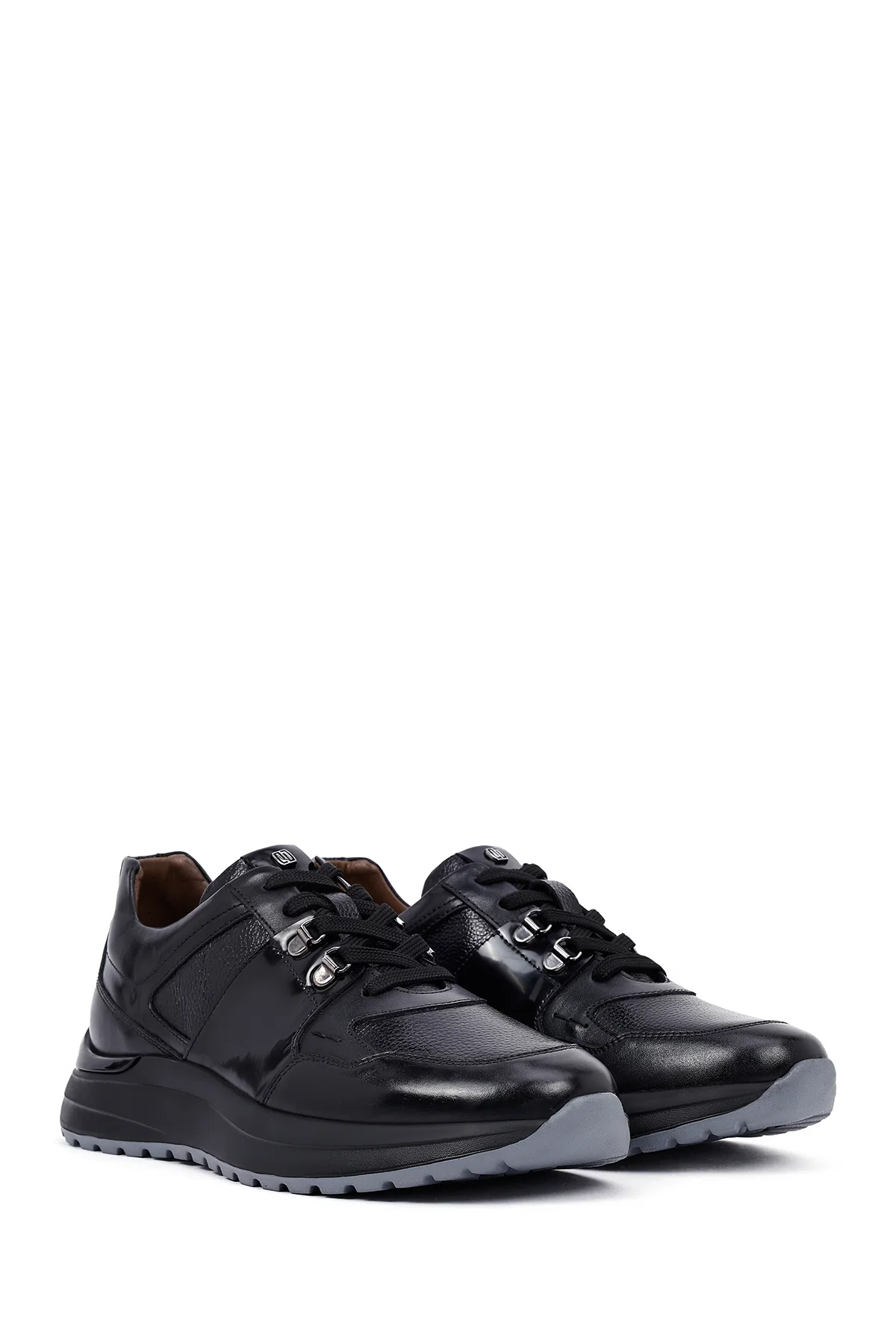 Erkek Siyah Bağcıklı Kalın Tabanlı Deri Casual Sneaker - Image 3