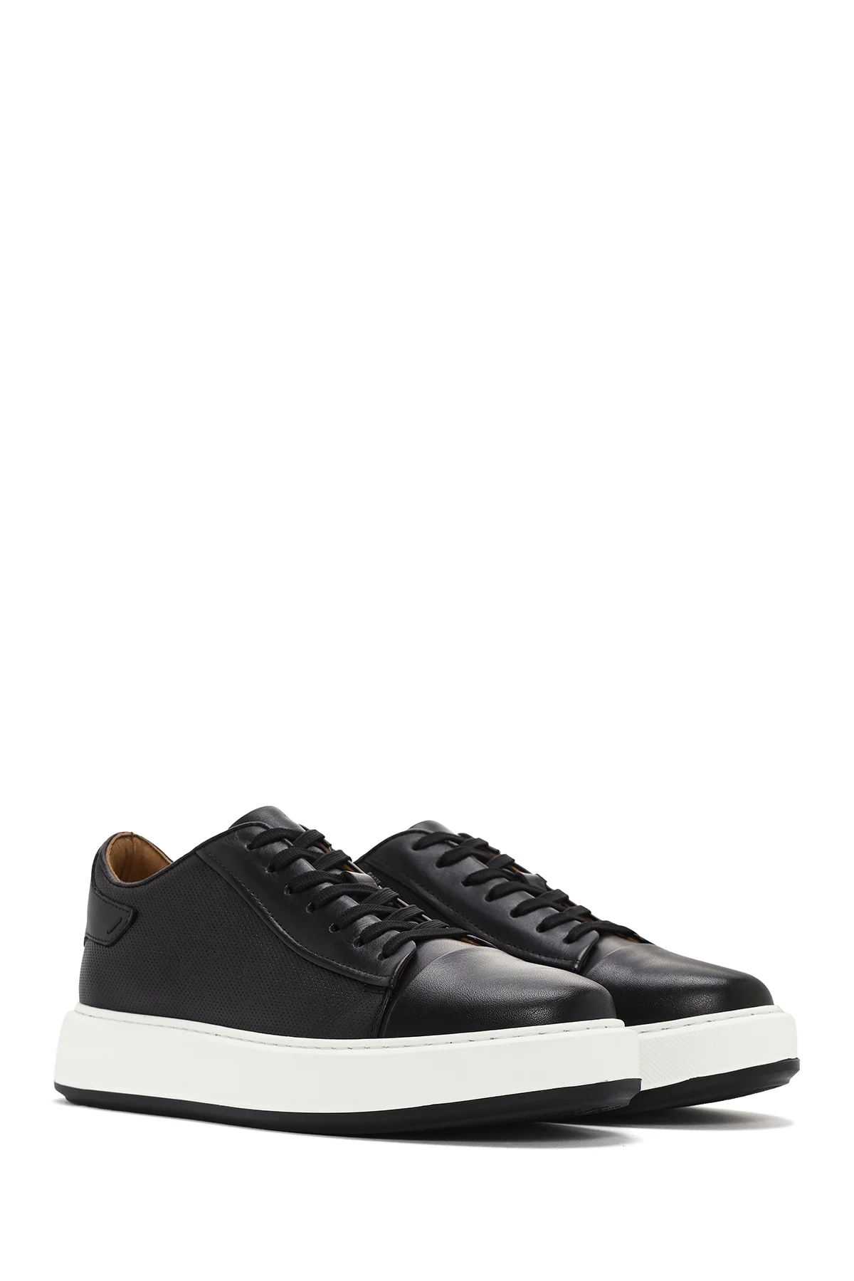Erkek Siyah Bağcıklı Kalın Tabanlı Deri Sneaker - Image 3