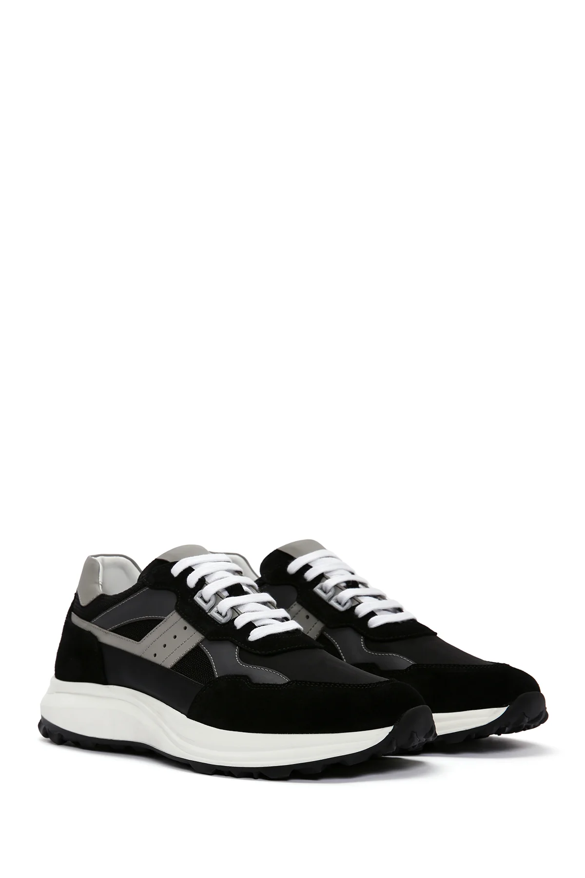 Erkek Siyah Bağcıklı Kalın Tabanlı Deri Sneaker - Image 3