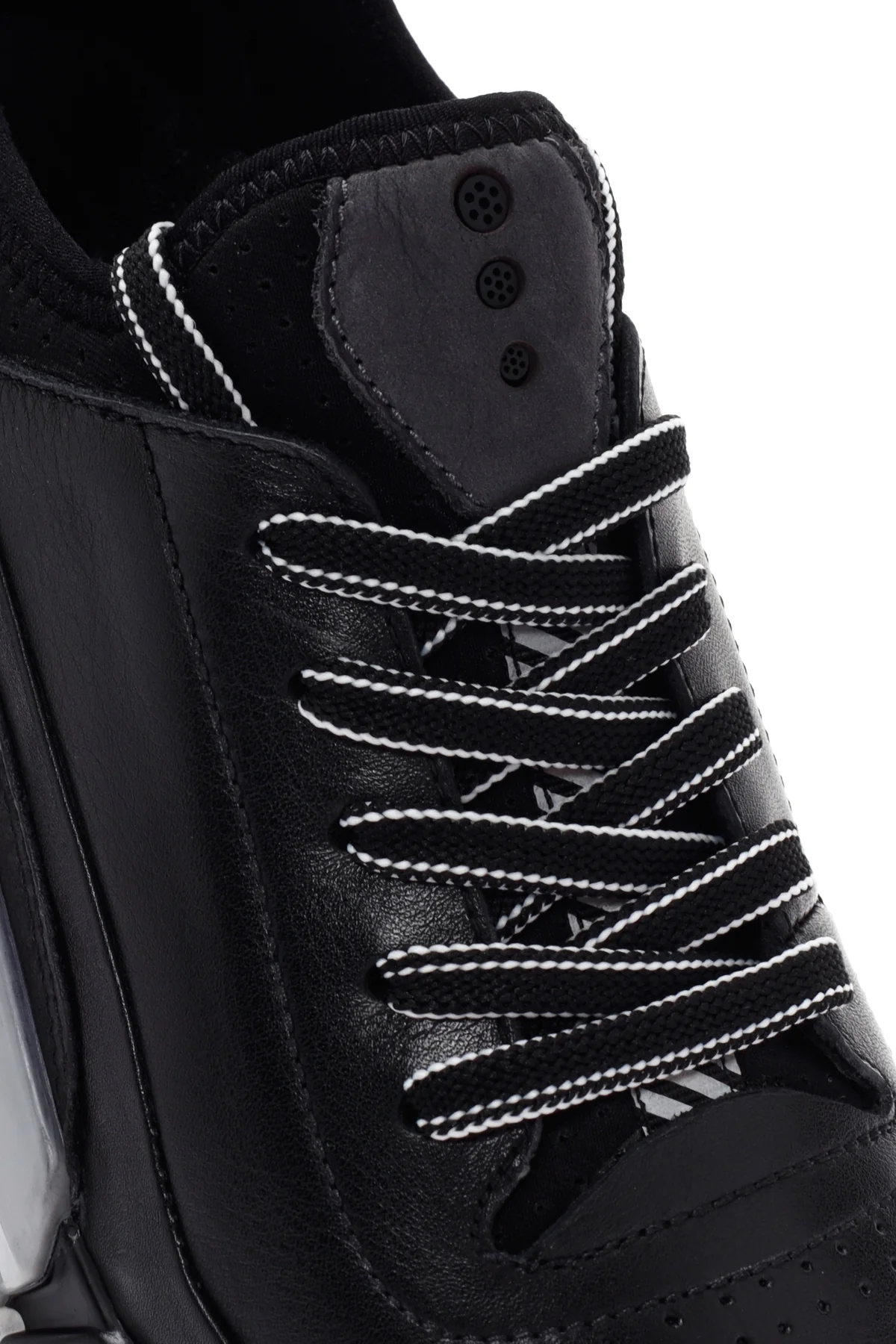 Erkek Siyah Bağcıklı Kalın Tabanlı Deri Sneaker - Image 9