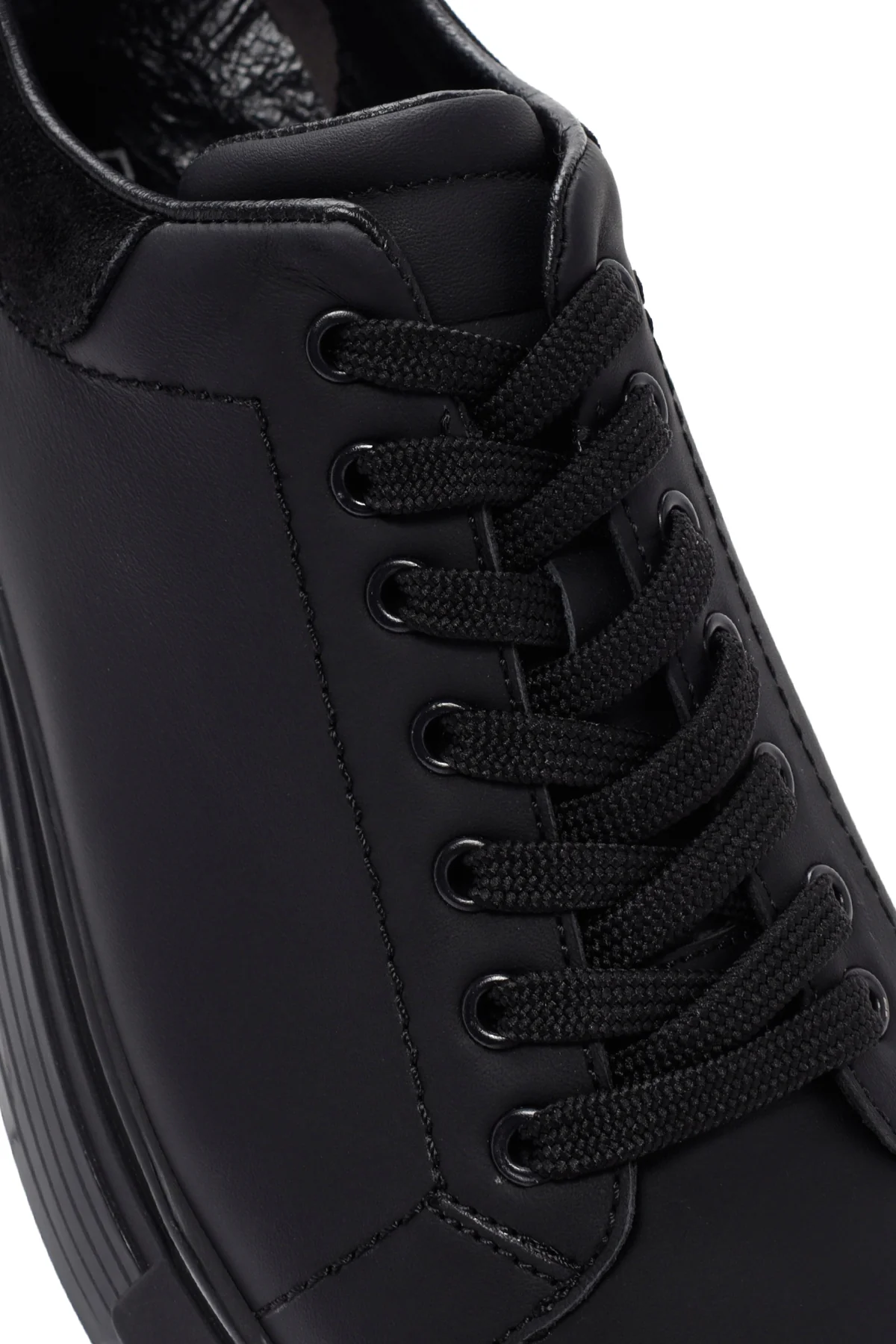 Erkek Siyah Bağcıklı Kalın Tabanlı Deri Sneaker - Image 11