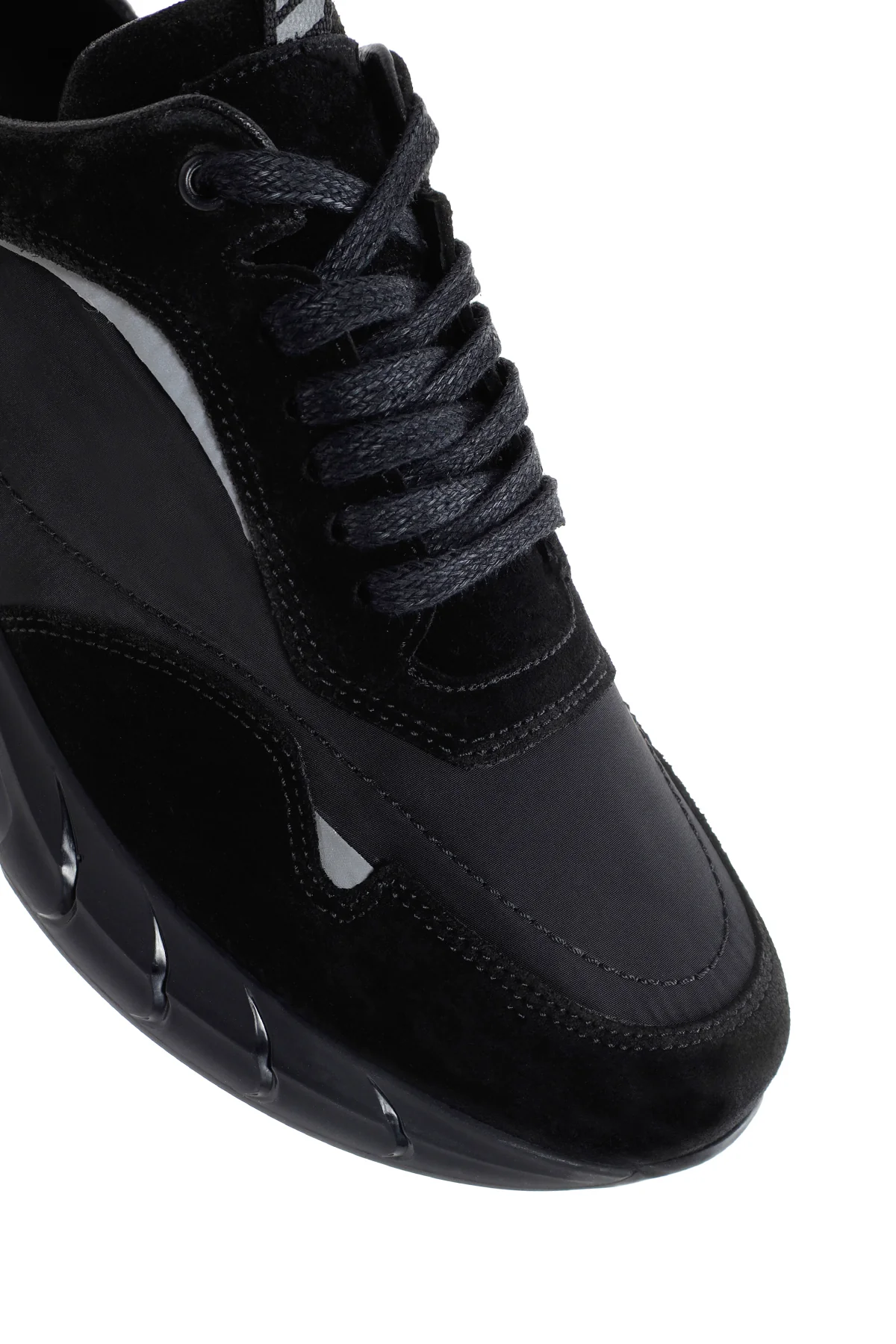 Erkek Siyah Bağcıklı Kalın Tabanlı Deri Sneaker - Image 9