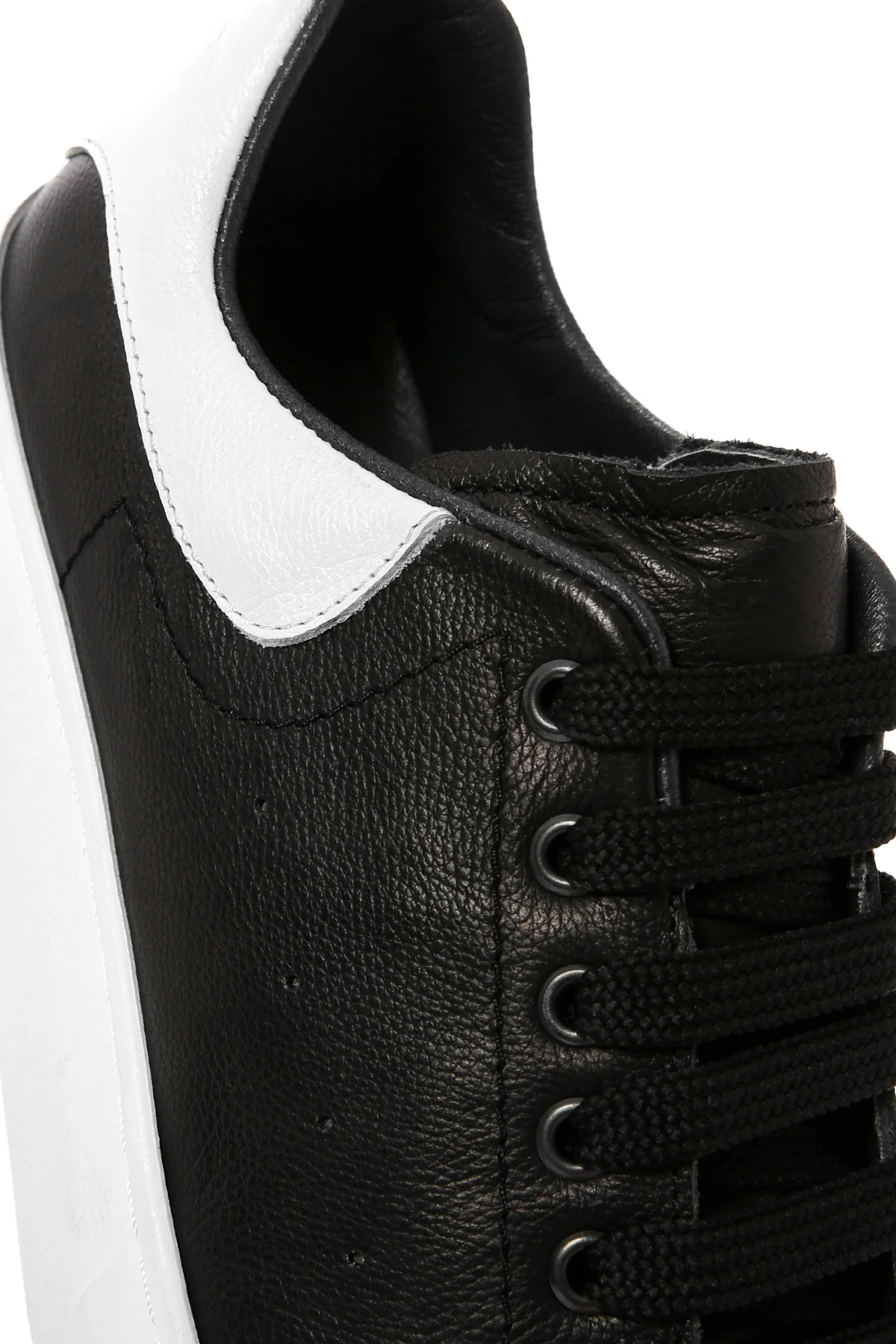 Erkek Siyah Bağcıklı Kalın Tabanlı Deri Sneaker - Image 11