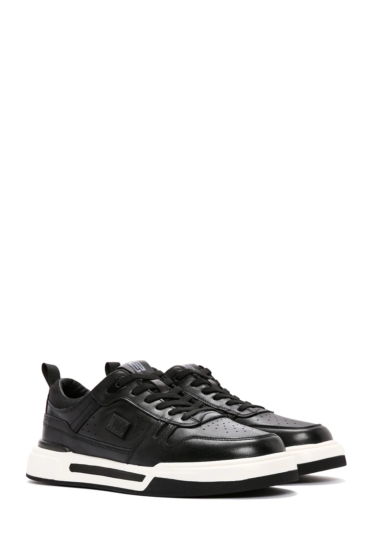 Erkek Siyah Bağcıklı Kalın Tabanlı Deri Sneaker - Image 3