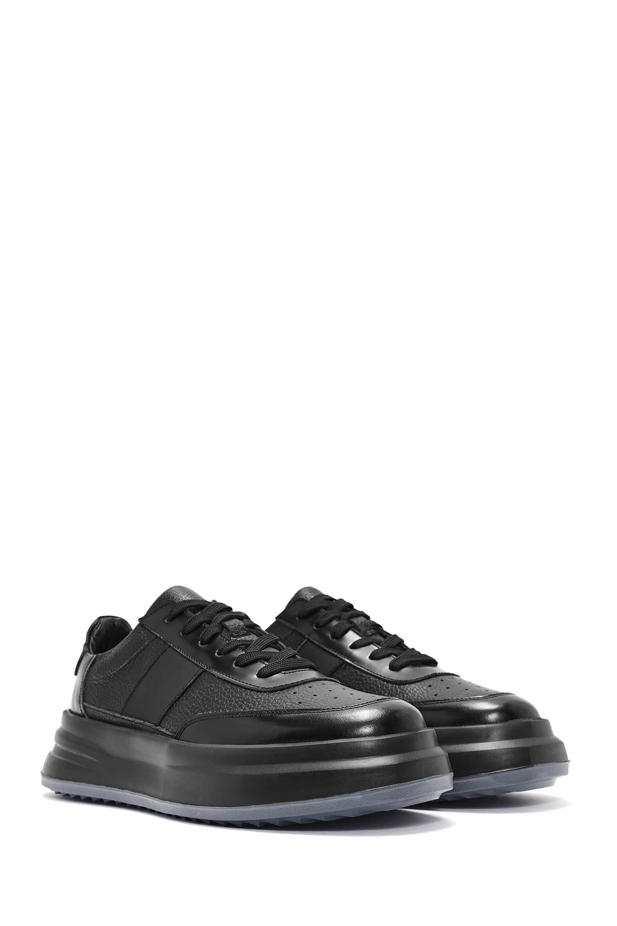 Erkek Siyah Bağcıklı Kalın Tabanlı Deri Sneaker - Image 3