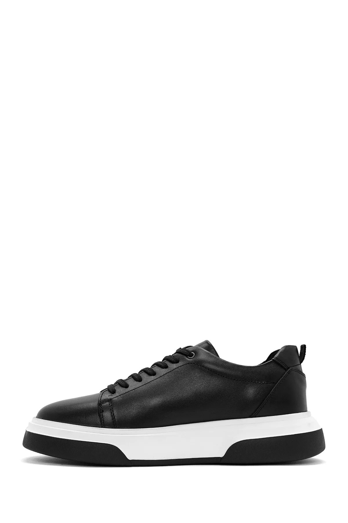 Erkek Siyah Bağcıklı Kalın Tabanlı Deri Sneaker - Image 2