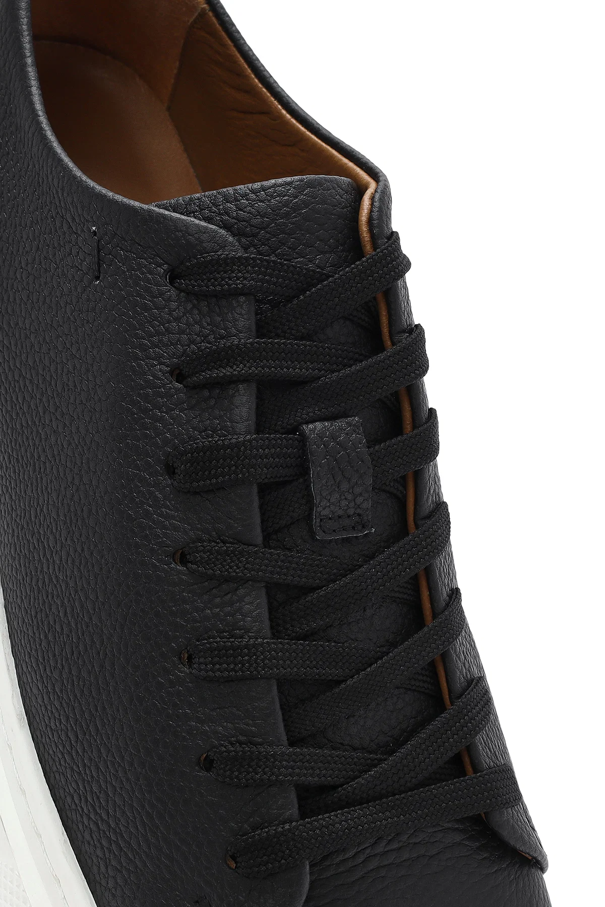 Erkek Siyah Bağcıklı Kalın Tabanlı Deri Sneaker - Image 9