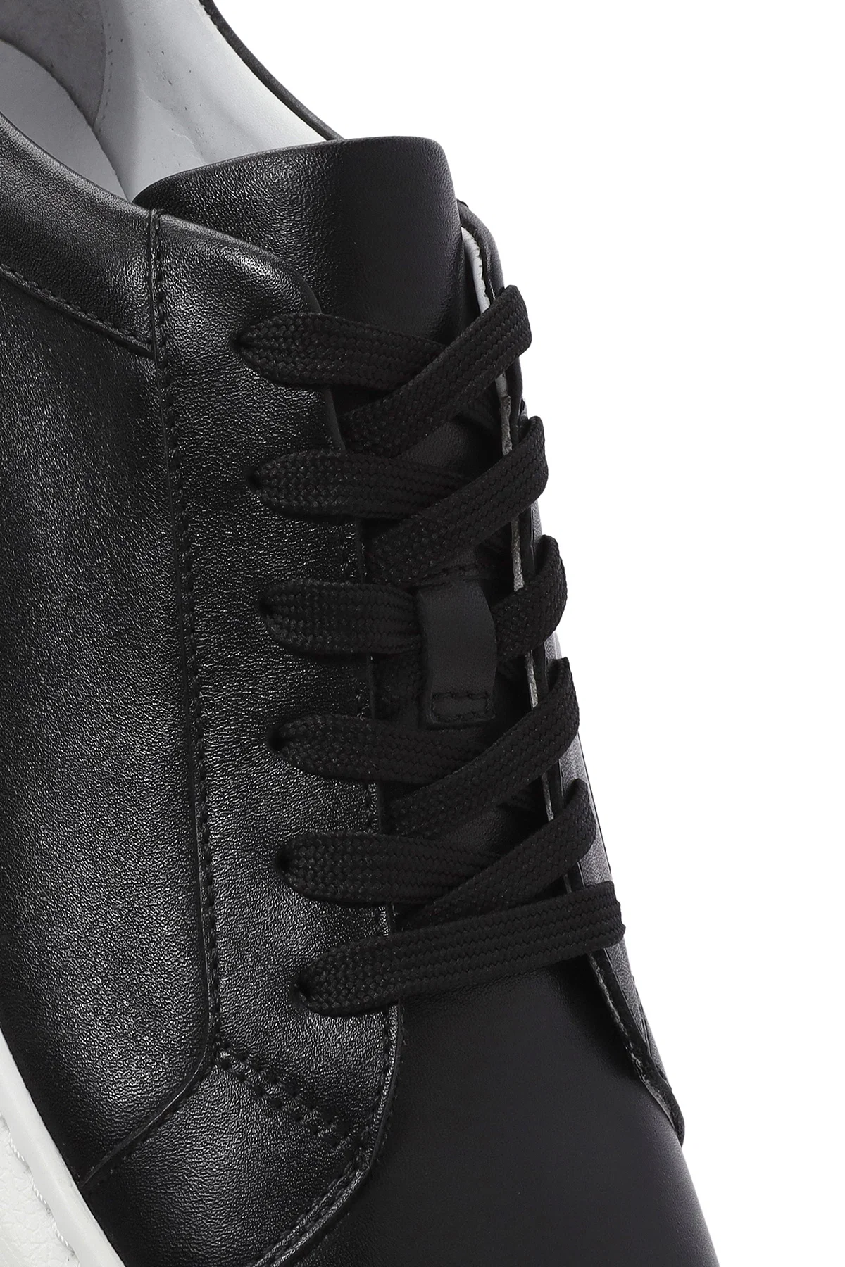 Erkek Siyah Bağcıklı Kalın Tabanlı Deri Sneaker - Image 9
