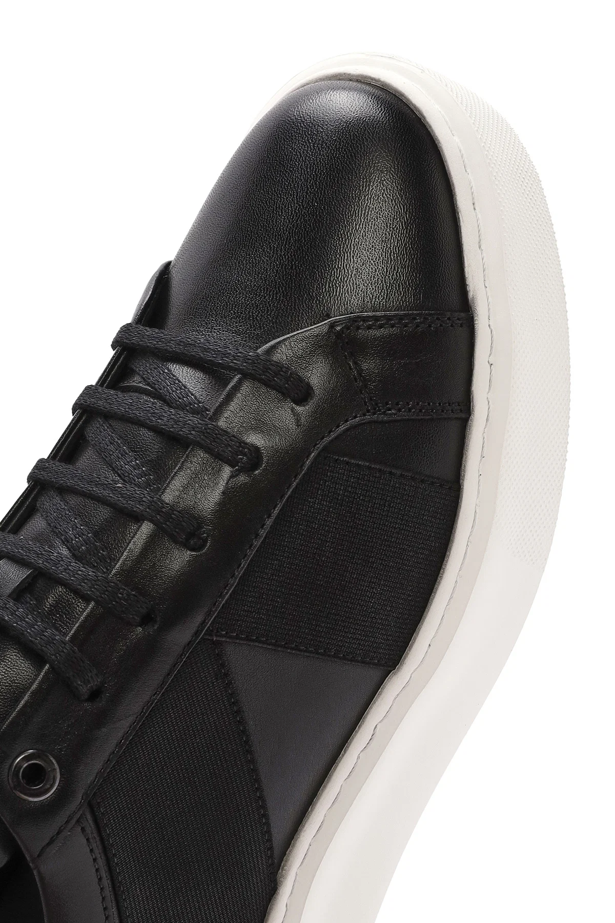 Erkek Siyah Bağcıklı Kalın Tabanlı Deri Sneaker - Image 8