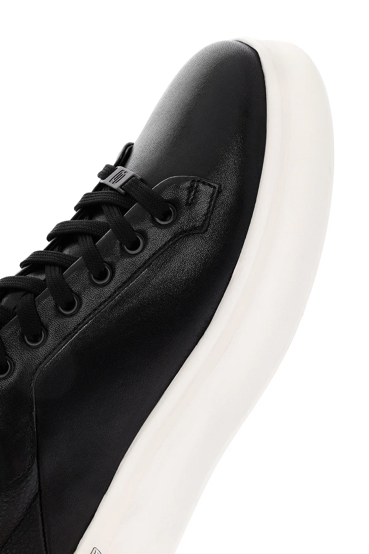Erkek Siyah Bağcıklı Kalın Tabanlı Deri Sneaker - Image 10