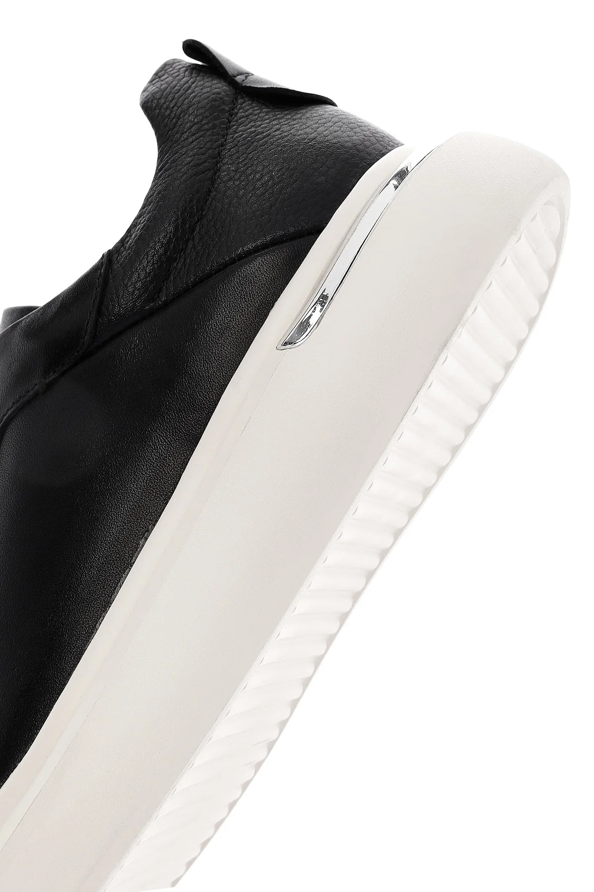 Erkek Siyah Bağcıklı Kalın Tabanlı Deri Sneaker - Image 8