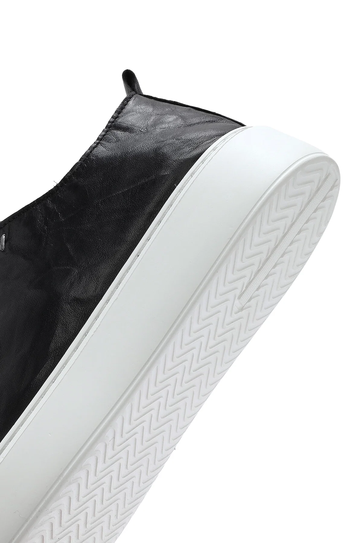 Erkek Siyah Bağcıklı Kalın Tabanlı Deri Sneaker - Image 8