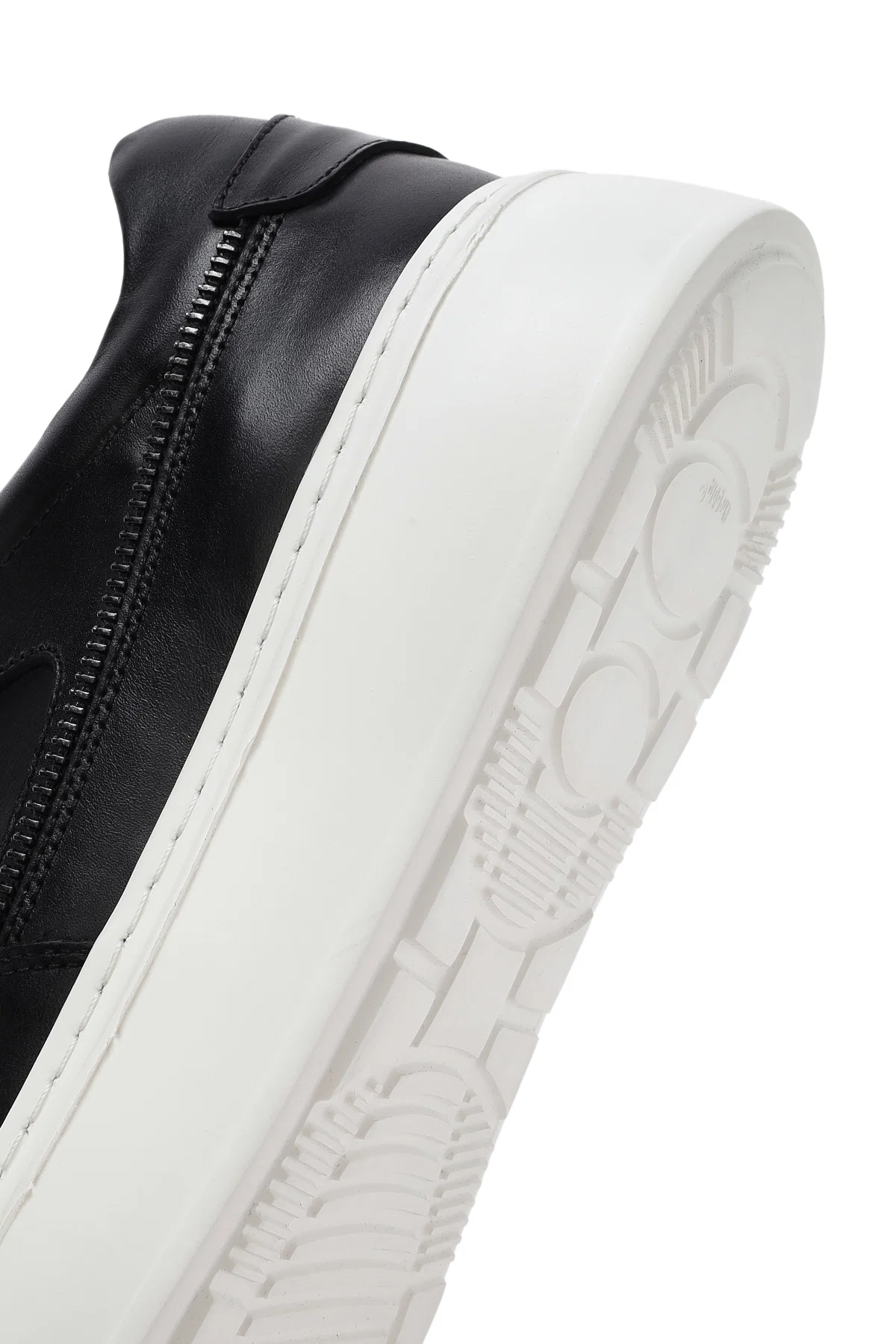Erkek Siyah Bağcıklı Kalın Tabanlı Deri Sneaker - Image 8