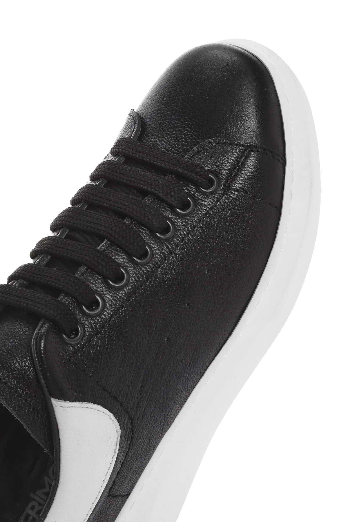Erkek Siyah Bağcıklı Kalın Tabanlı Deri Sneaker - Image 10