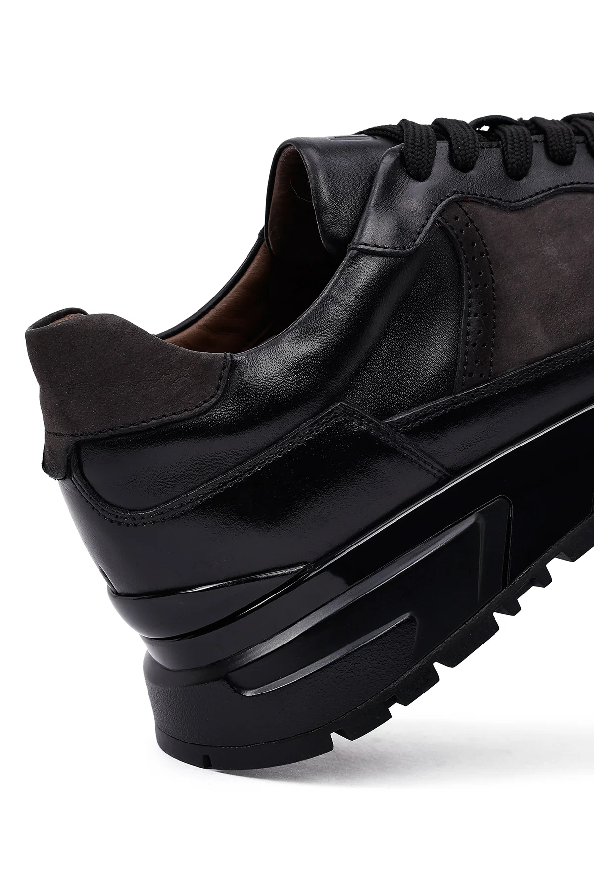 Erkek Siyah Bağcıklı Kalın Tabanlı Deri Casual Sneaker - Image 11