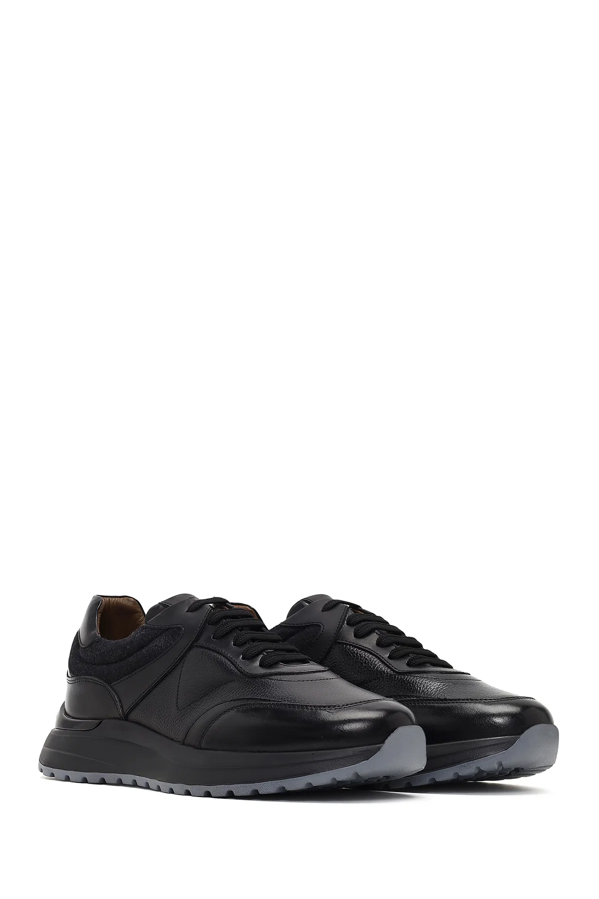 Erkek Siyah Bağcıklı Kalın Tabanlı Deri Sneaker - Image 3