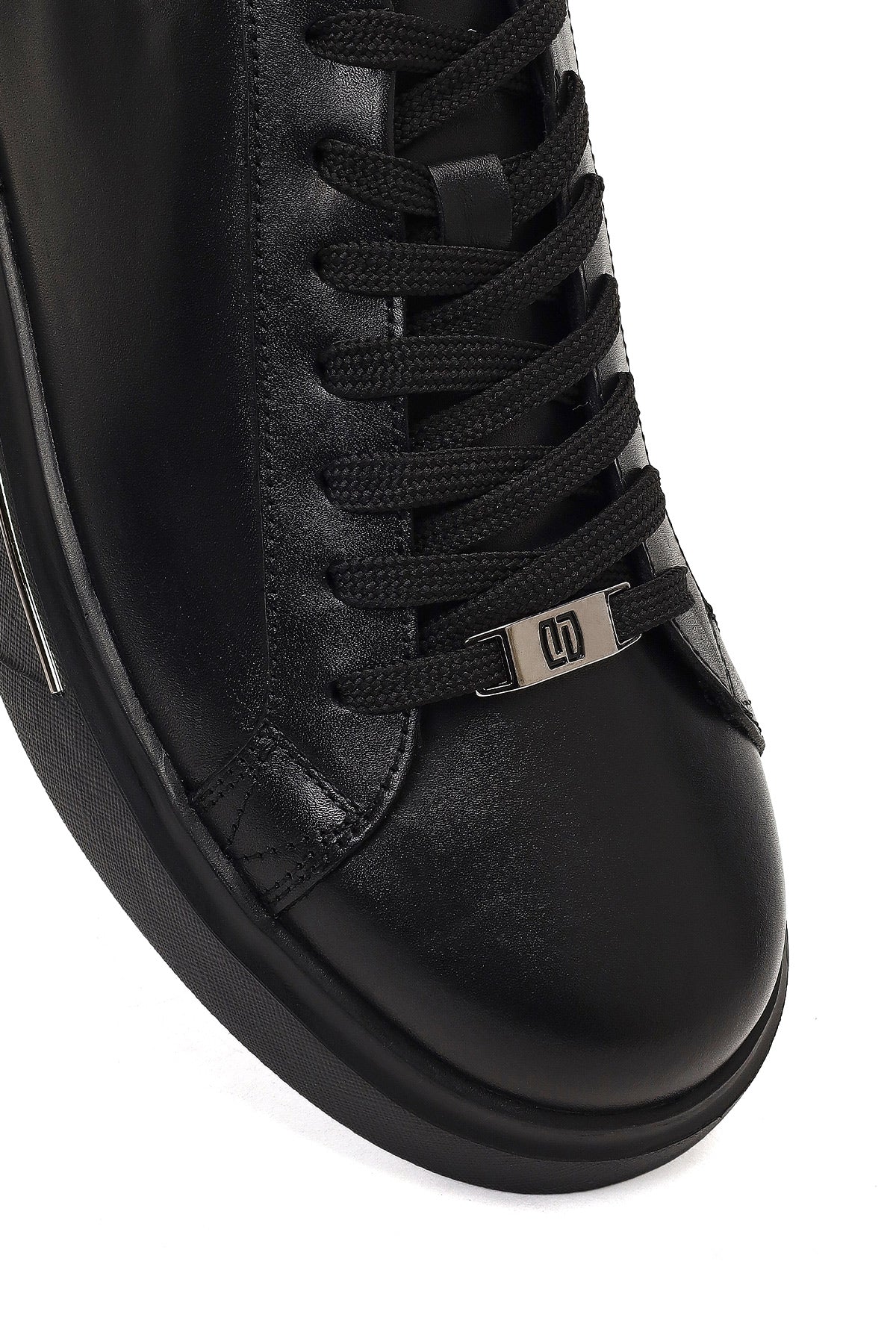 Erkek Siyah Bağcıklı Kalın Tabanlı Deri Sneaker - Image 9