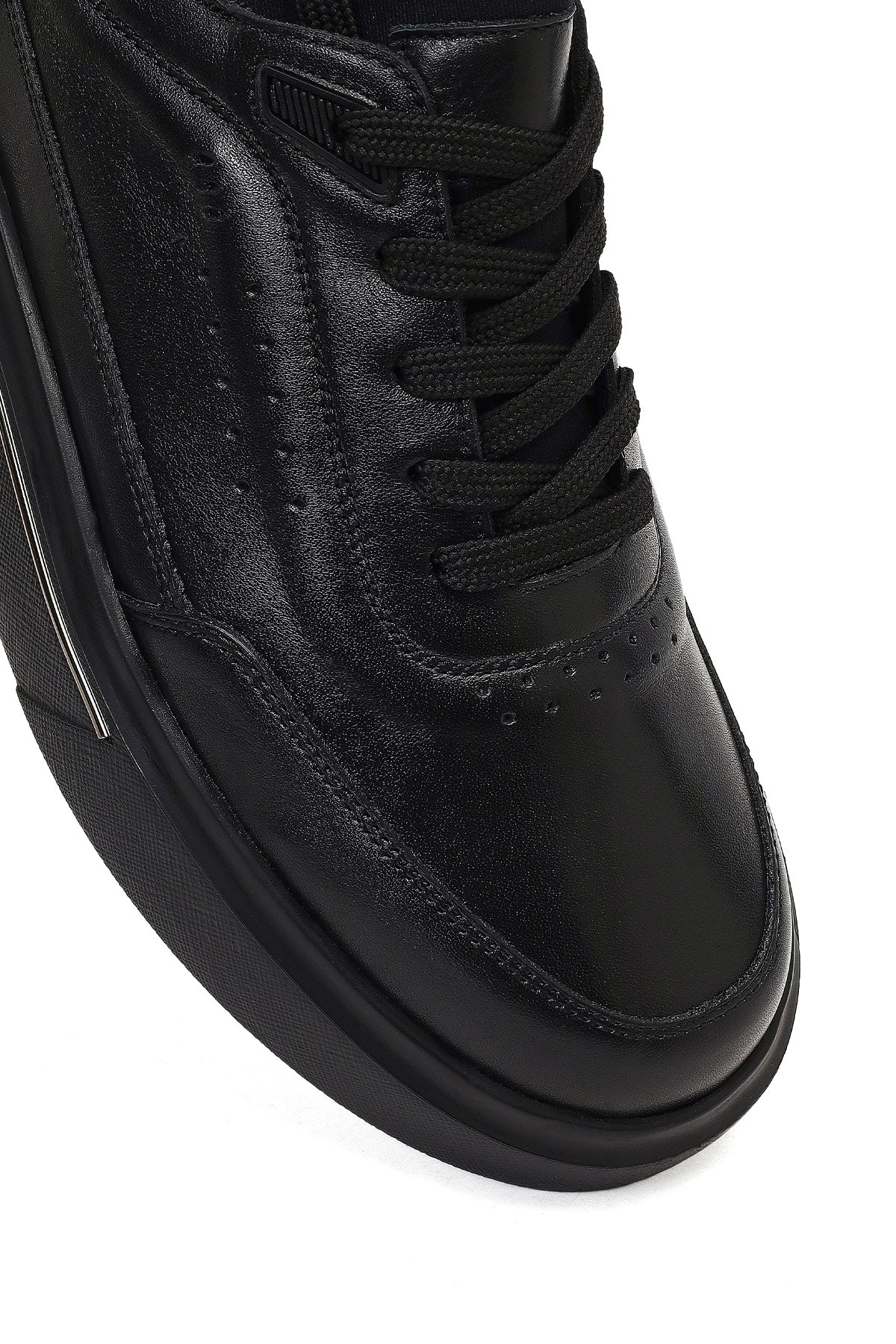 Erkek Siyah Bağcıklı Kalın Tabanlı Deri Sneaker - Image 9