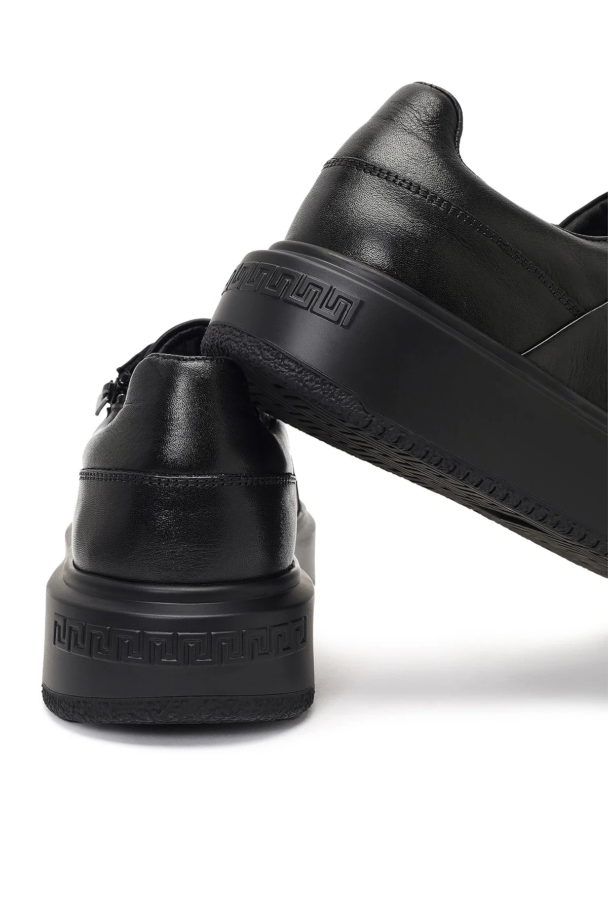 Erkek Siyah Bağcıklı Kalın Tabanlı Deri Sneaker - Image 10