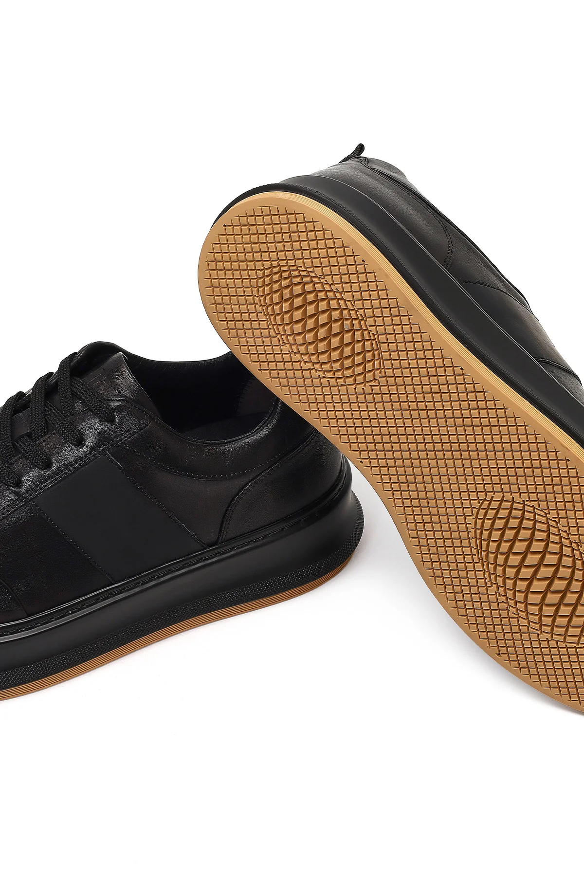 Erkek Siyah Bağcıklı Kalın Tabanlı Deri Sneaker - Image 10