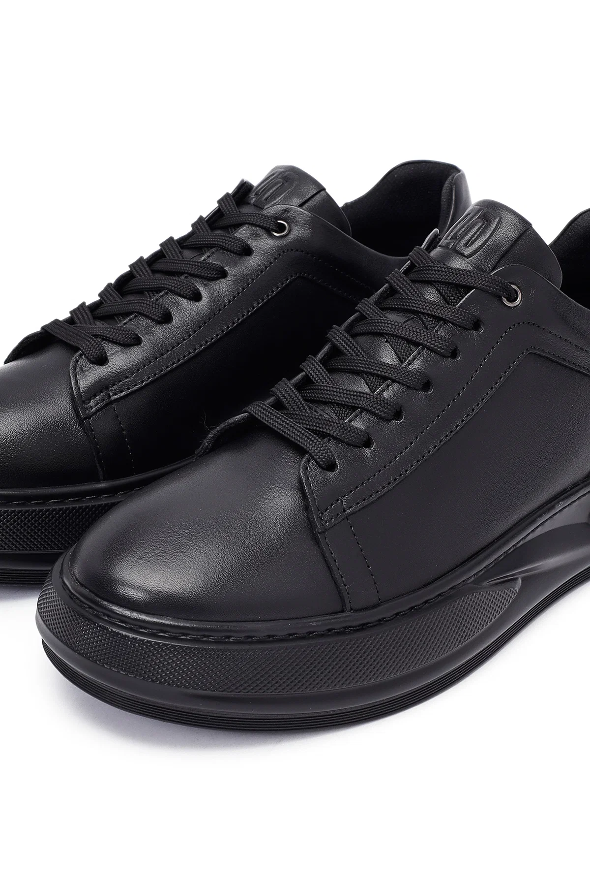 Erkek Siyah Bağcıklı Kalın Tabanlı Deri Sneaker - Image 10